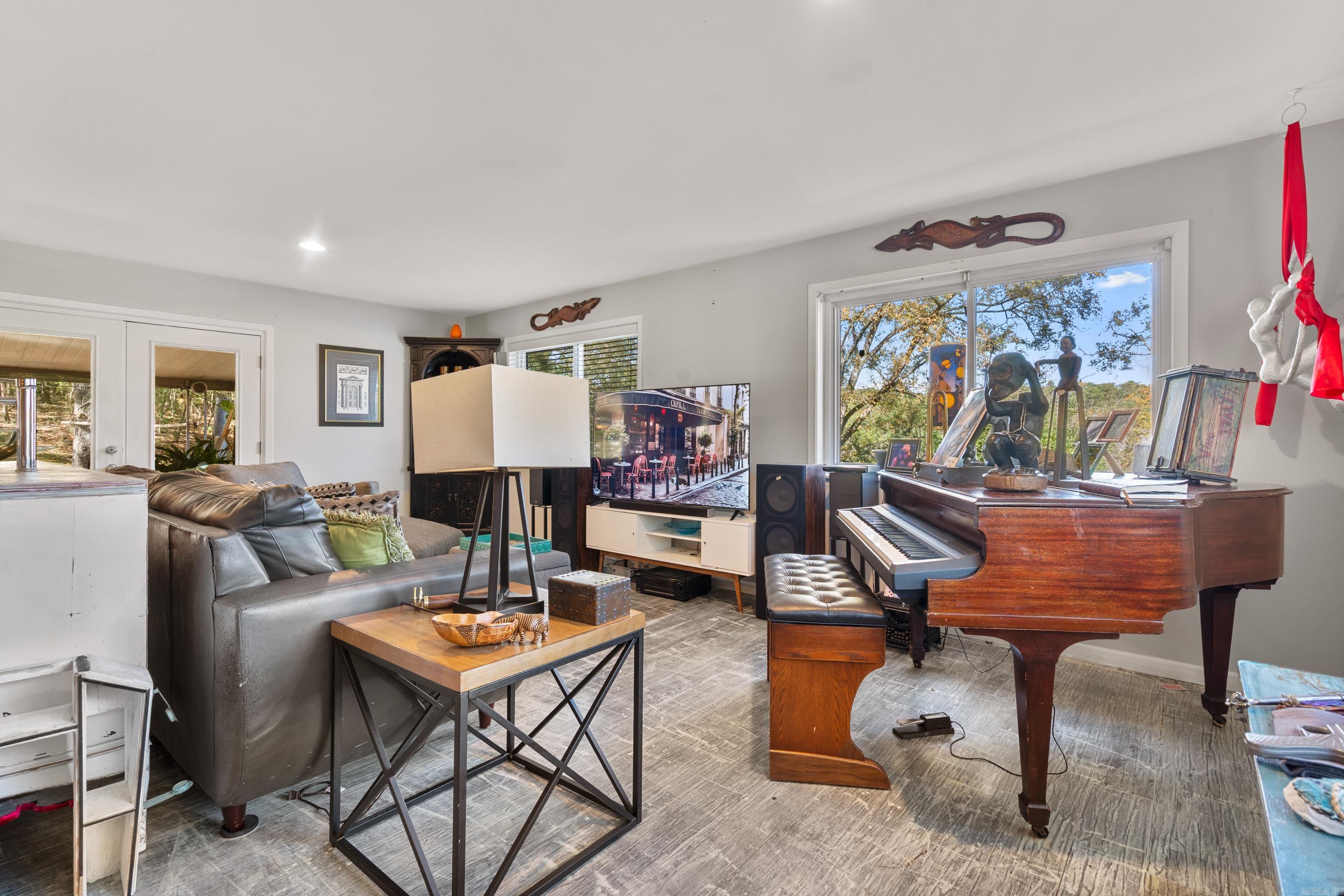 Sherwood Forest - Residential