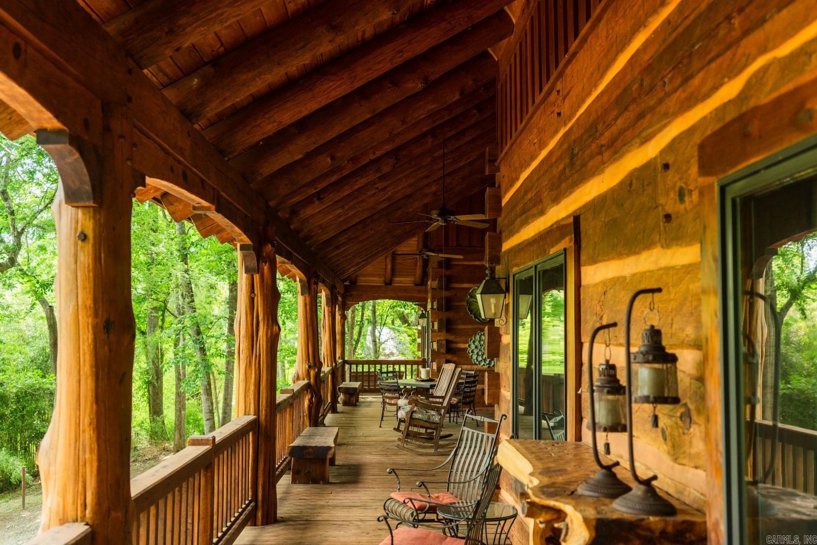 HIDDEN VALLEY - Residential