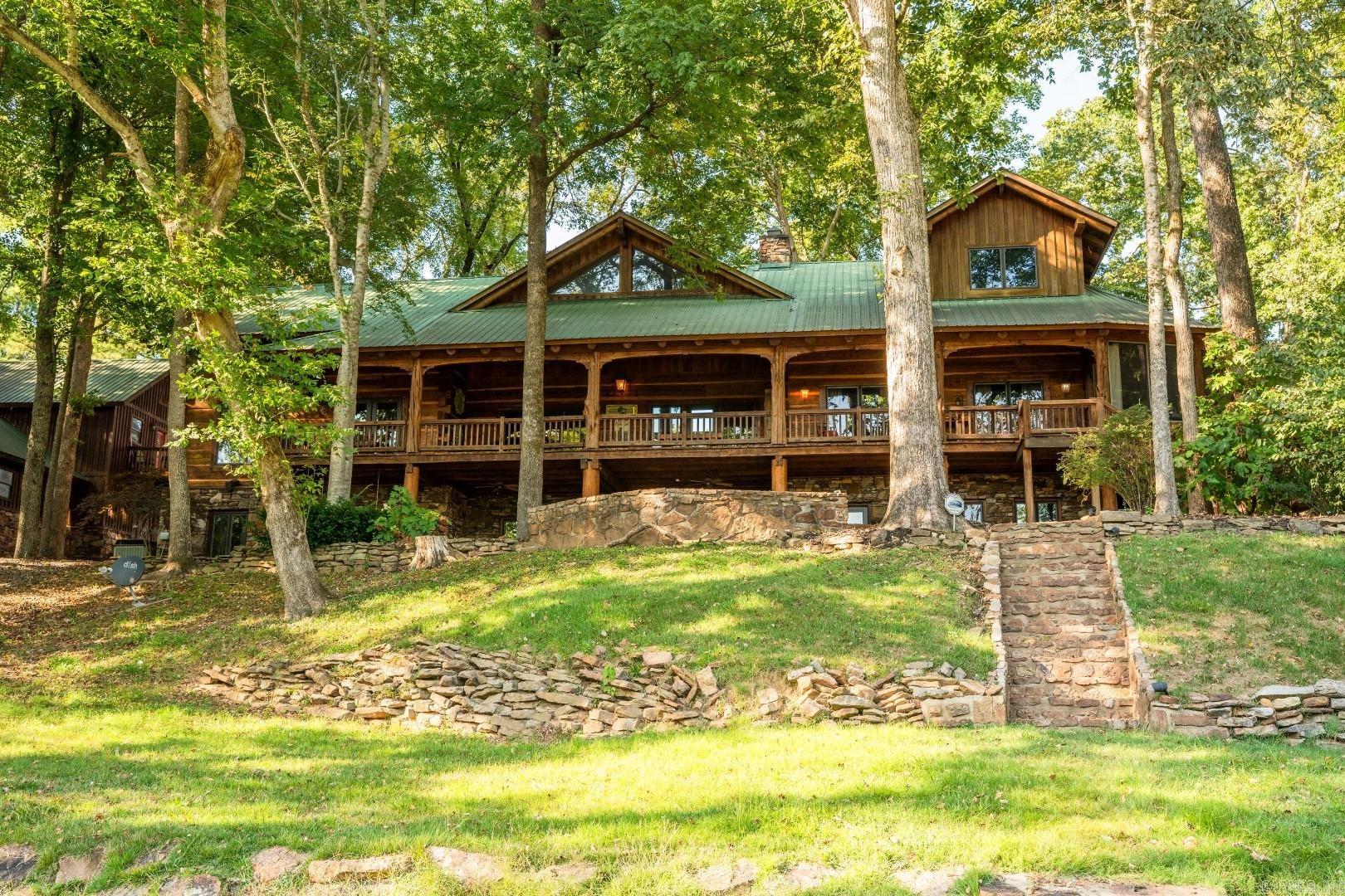 HIDDEN VALLEY - Residential