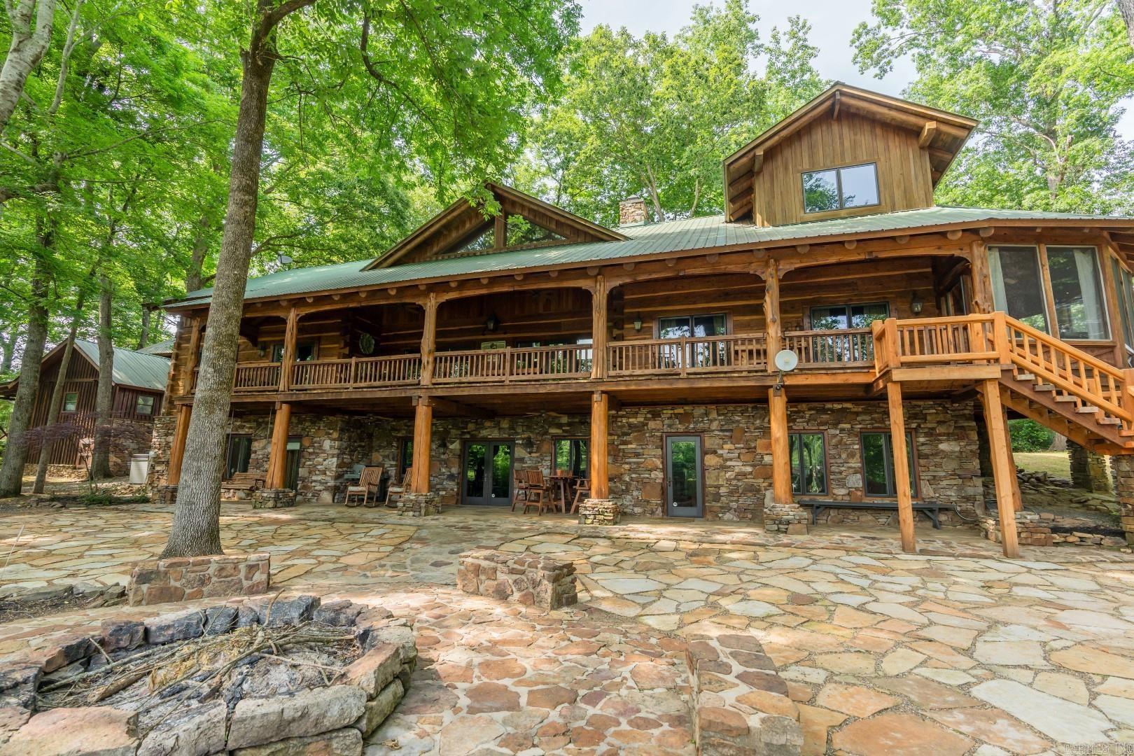 HIDDEN VALLEY - Residential
