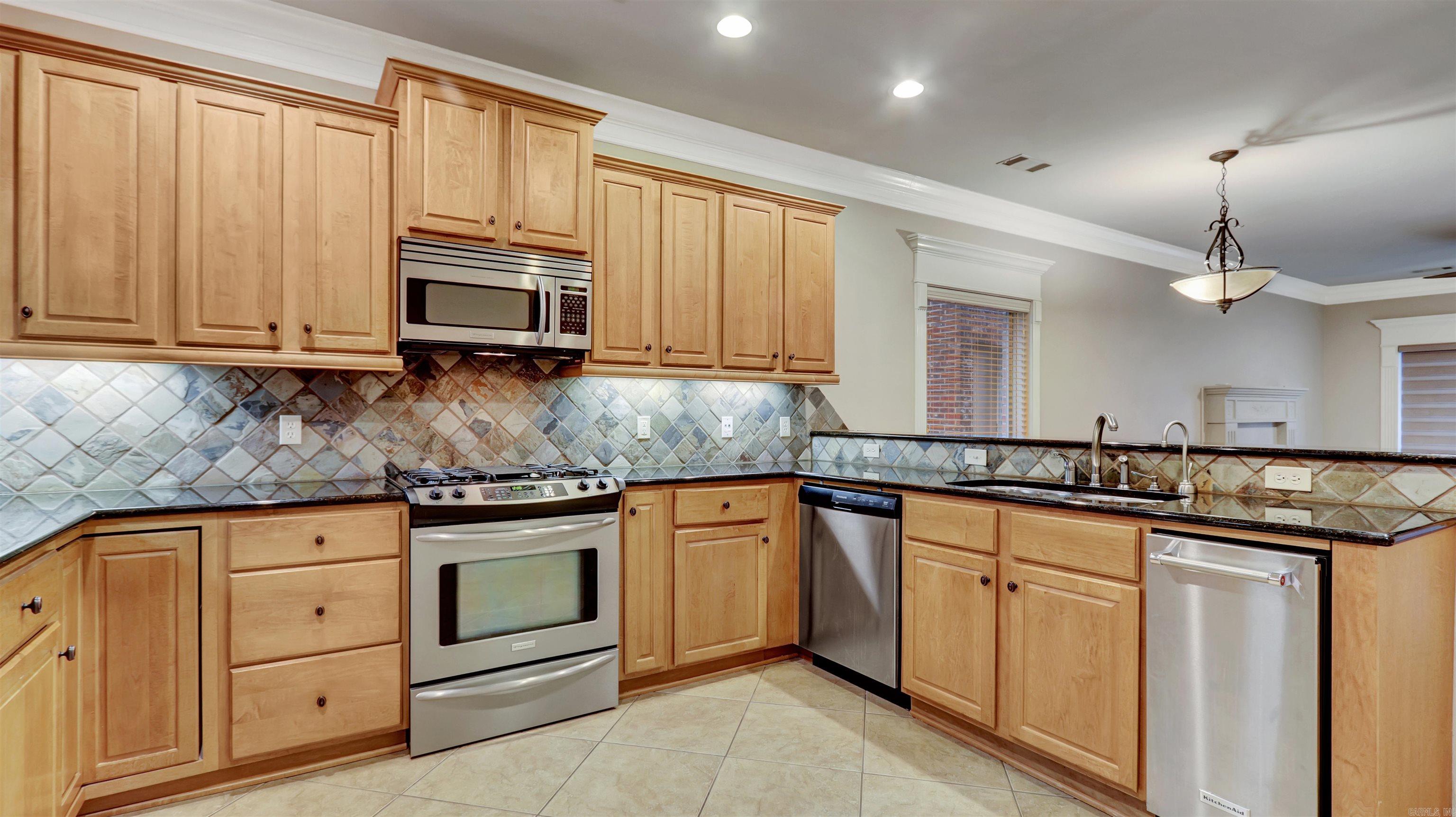 LAKELAND BAY HPR - Residential