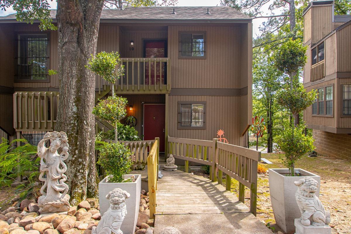 FOREST HILL COND - Residential