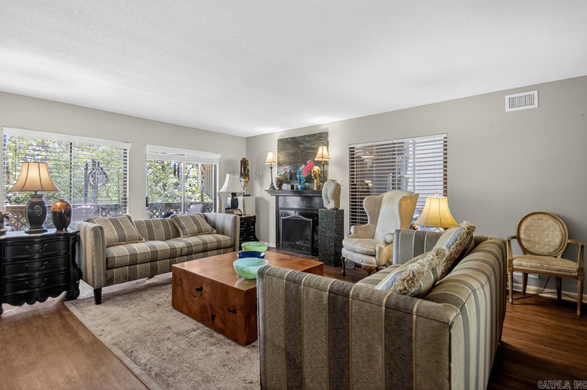FOREST HILL COND - Residential