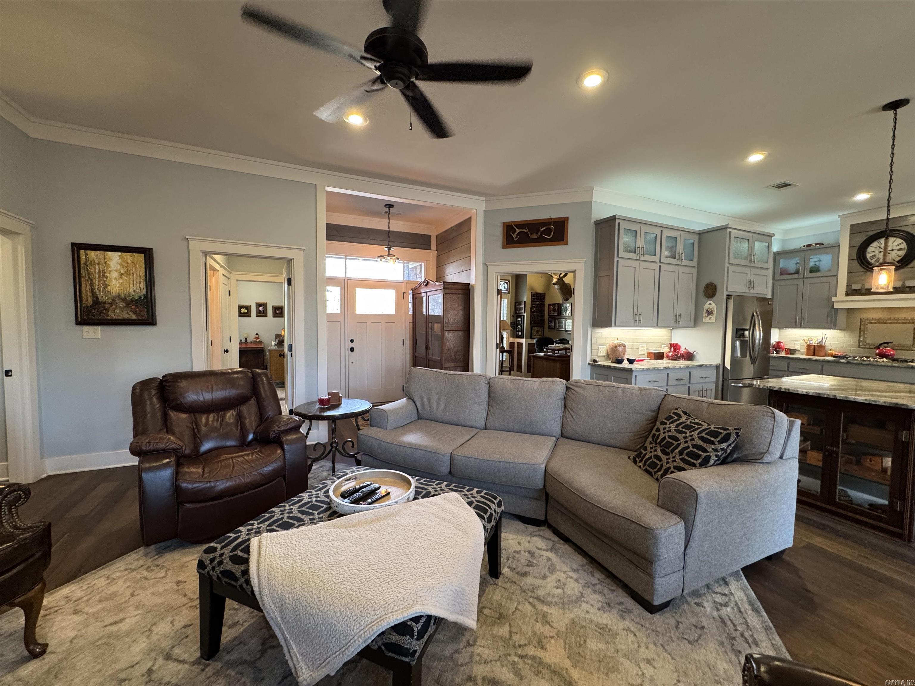 SANCHEZ - Residential