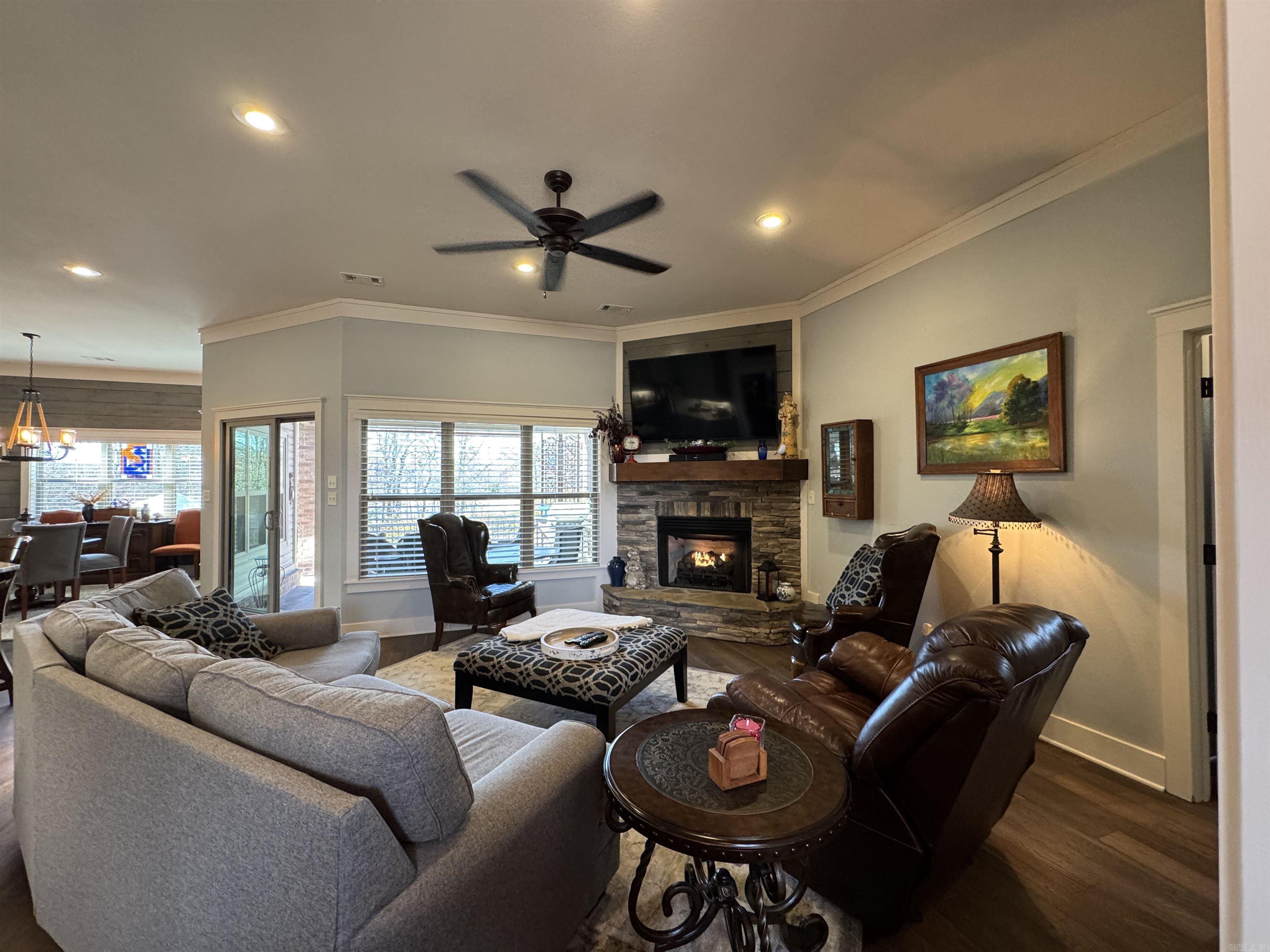 SANCHEZ - Residential