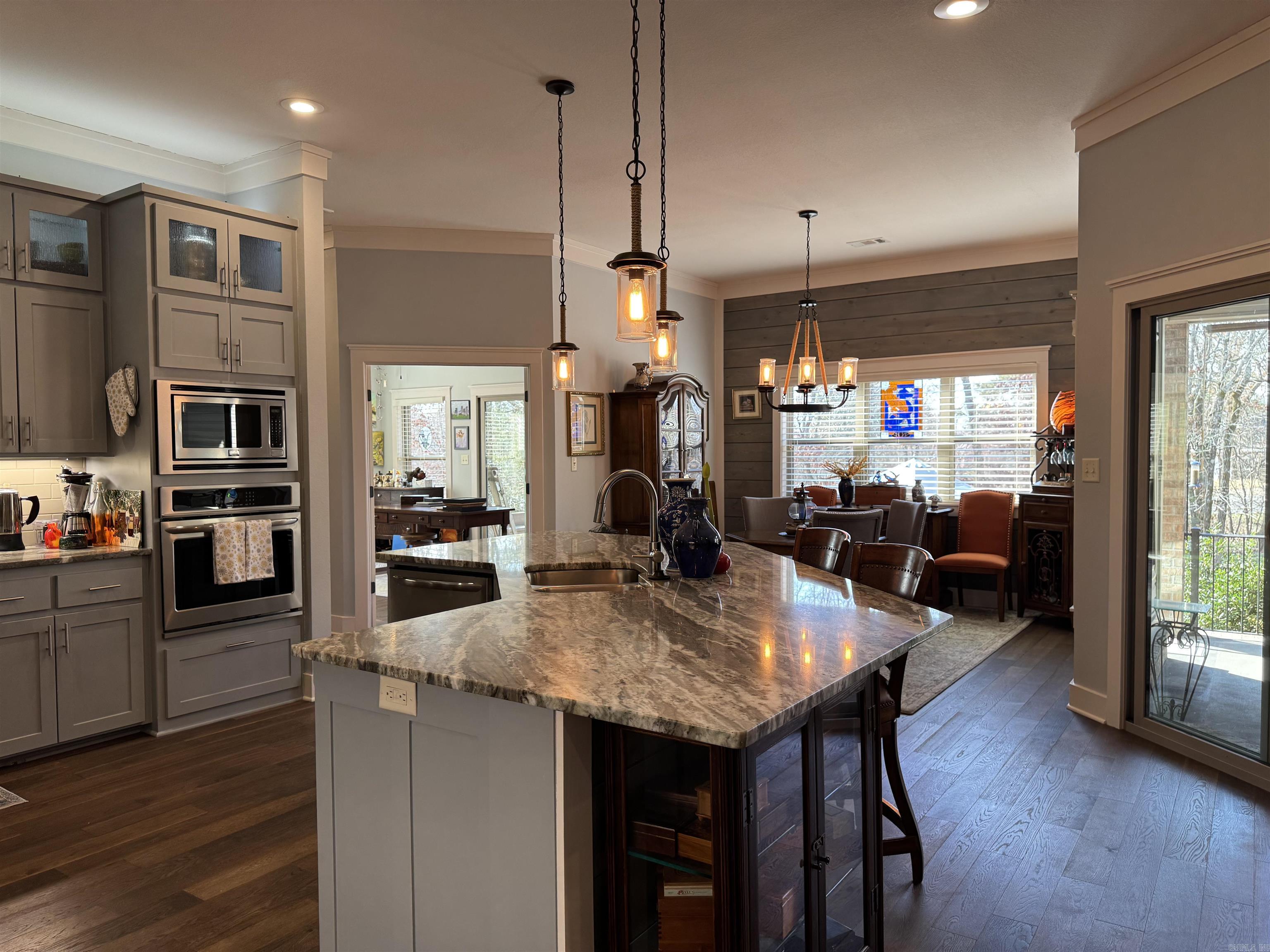 SANCHEZ - Residential