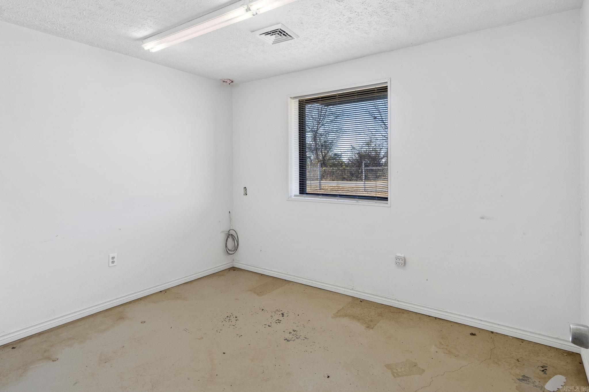 Metes & Bounds - Commercial Sale