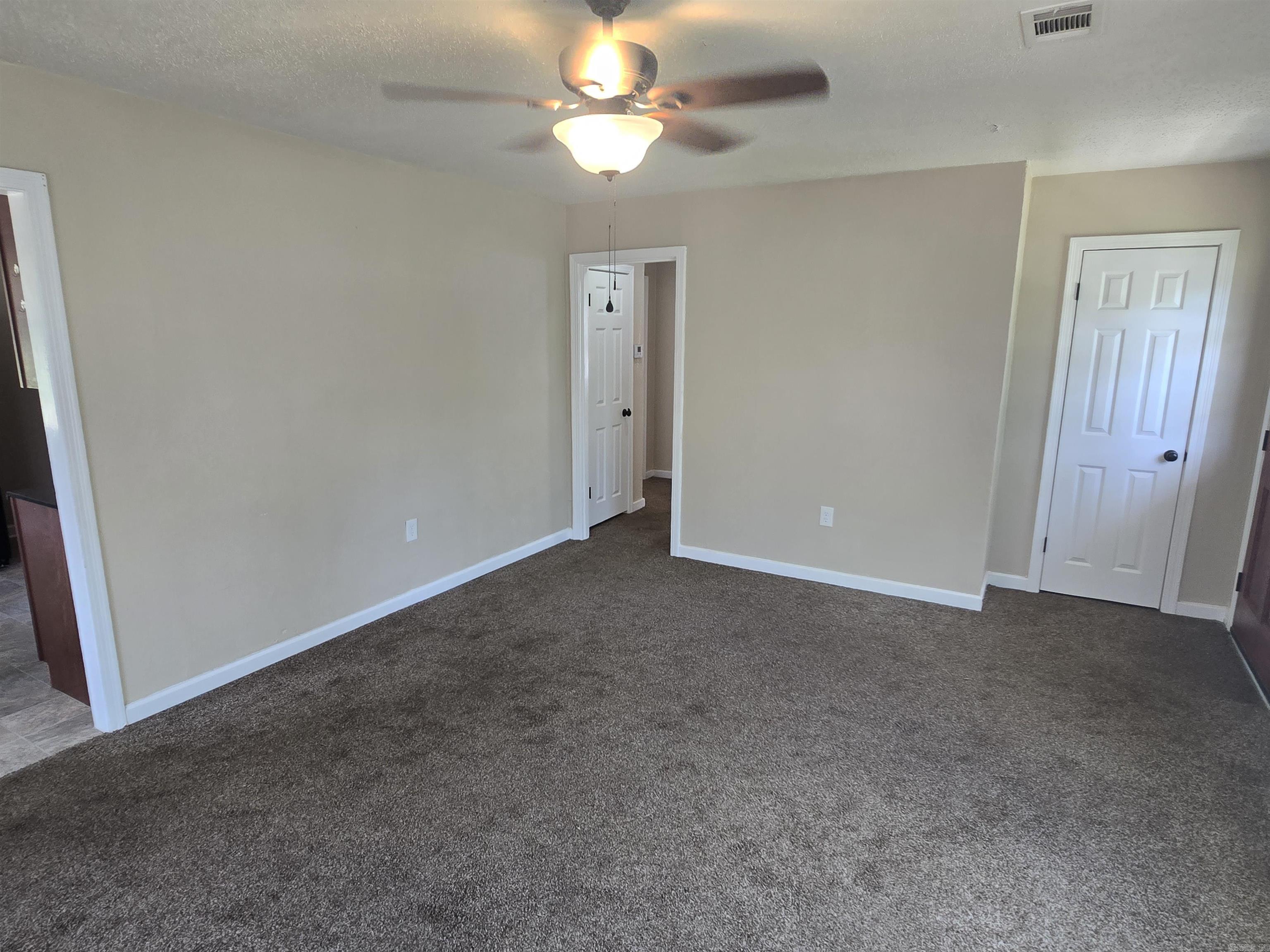 Pine Forest - Residential Lease