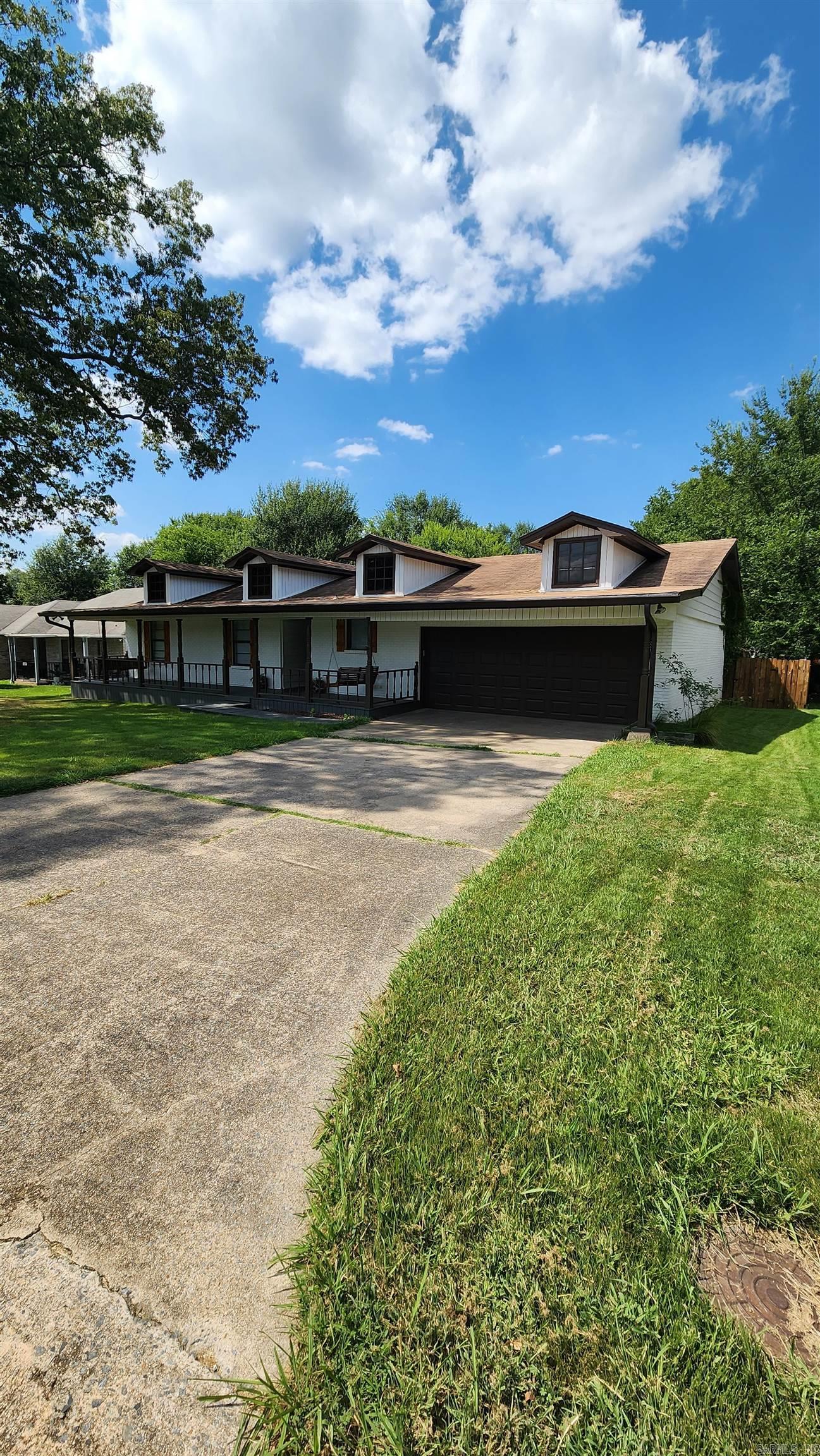 PECAN LAKE - Residential