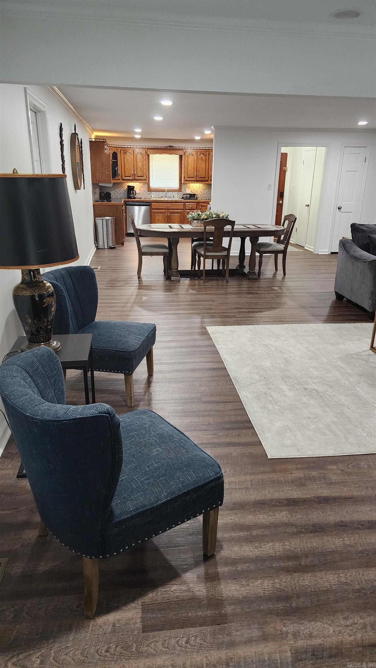 PECAN LAKE - Residential