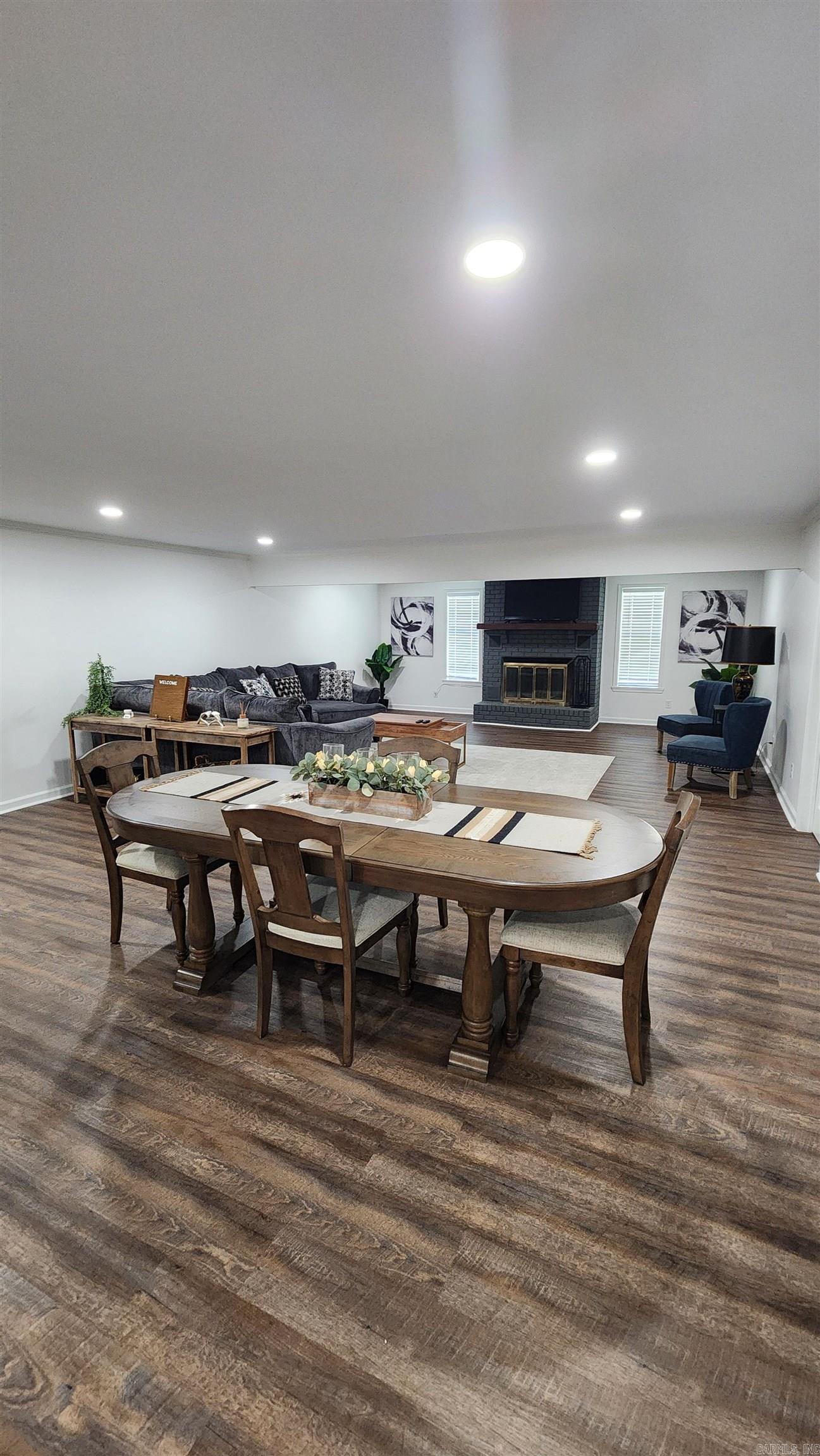 PECAN LAKE - Residential