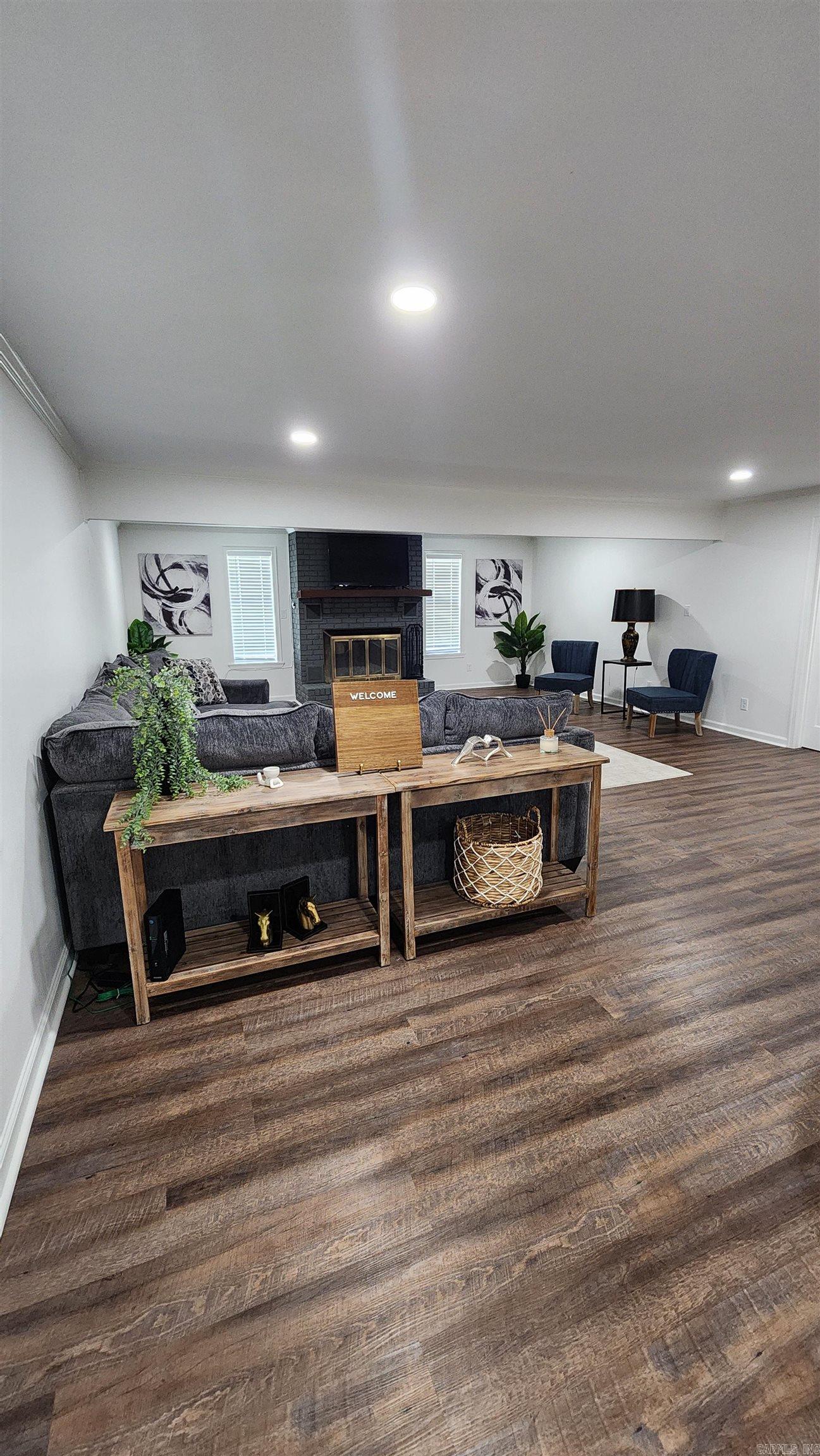 PECAN LAKE - Residential