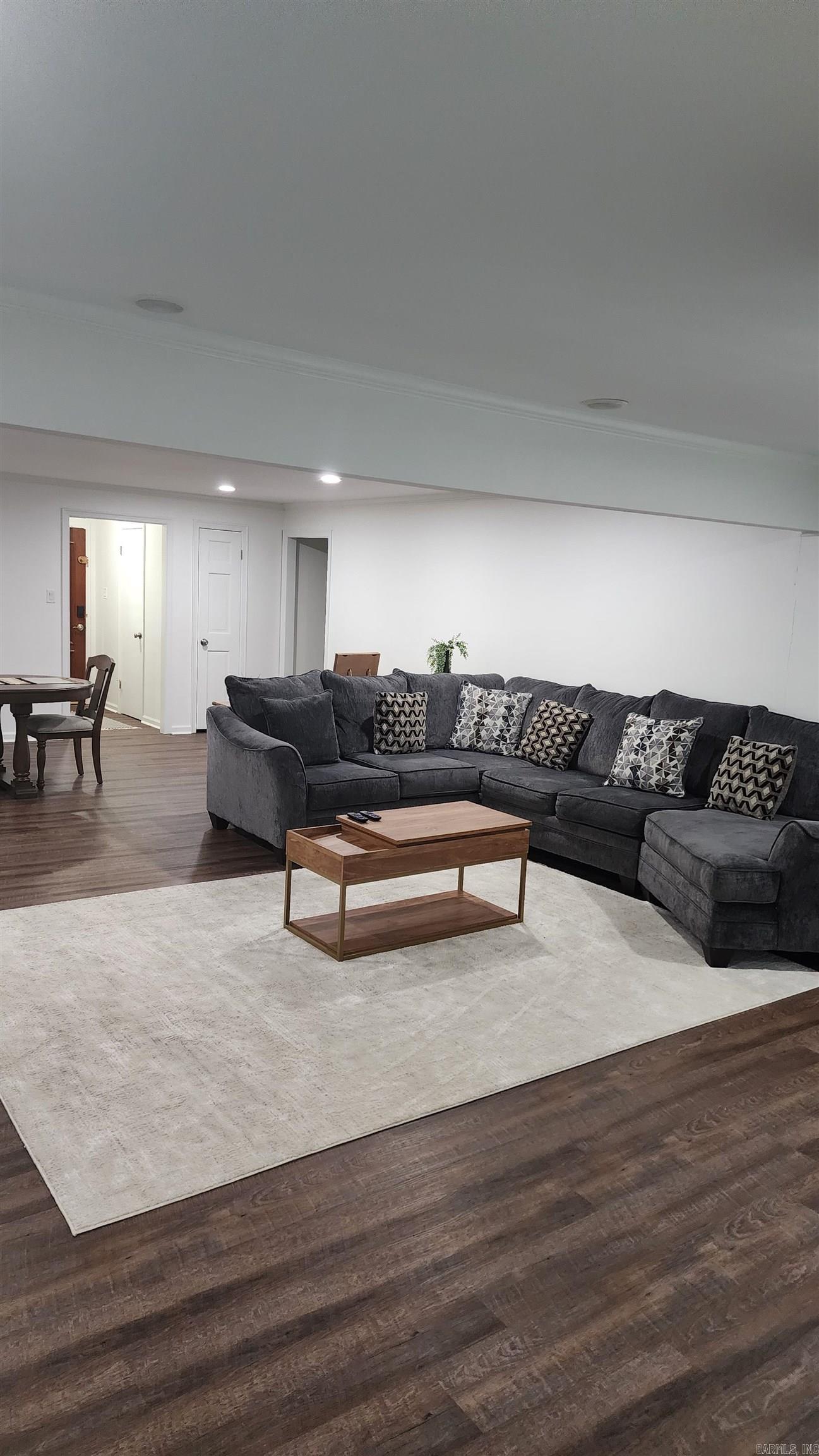 PECAN LAKE - Residential