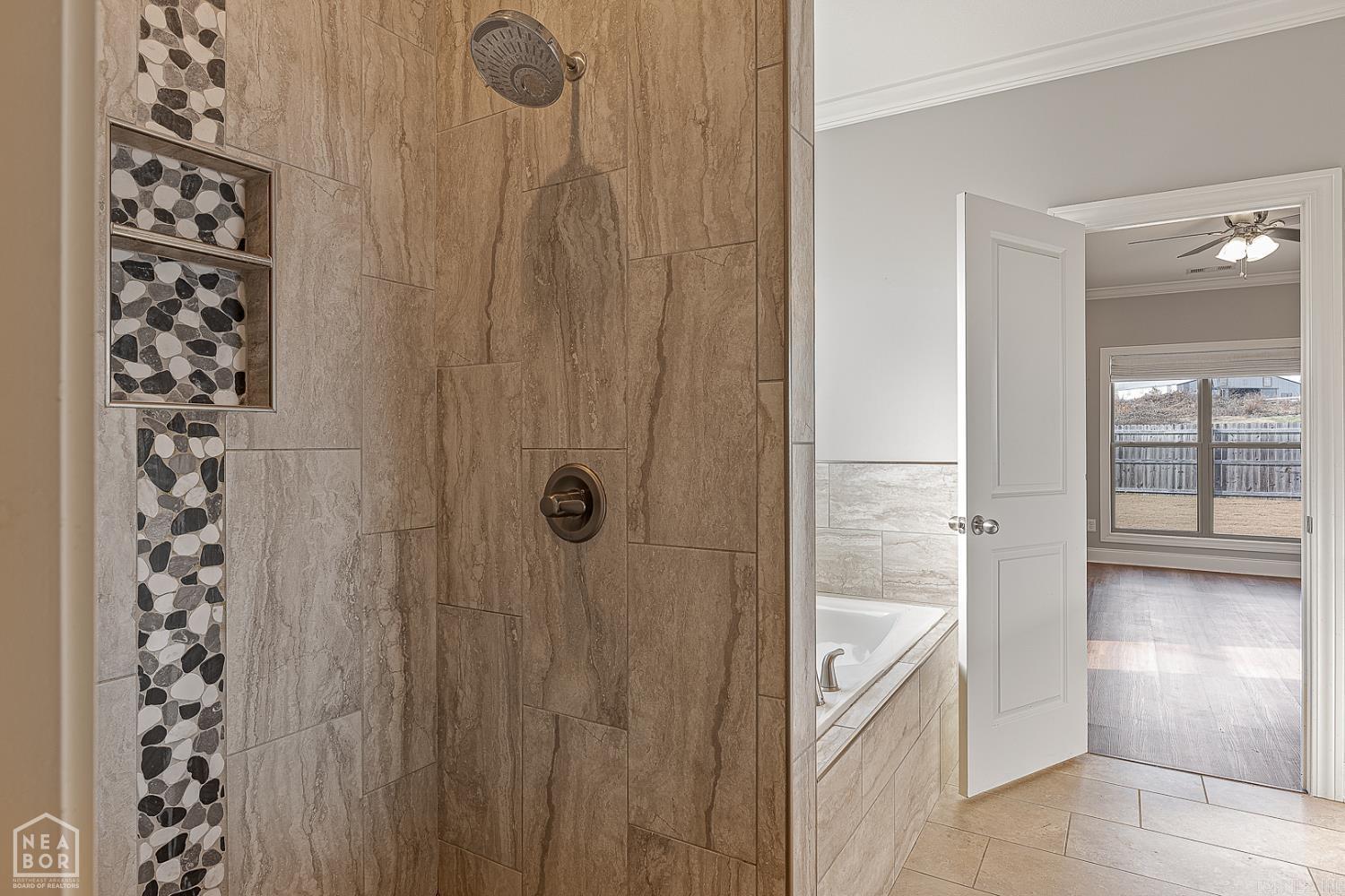 WHISPERING HILLS - Residential