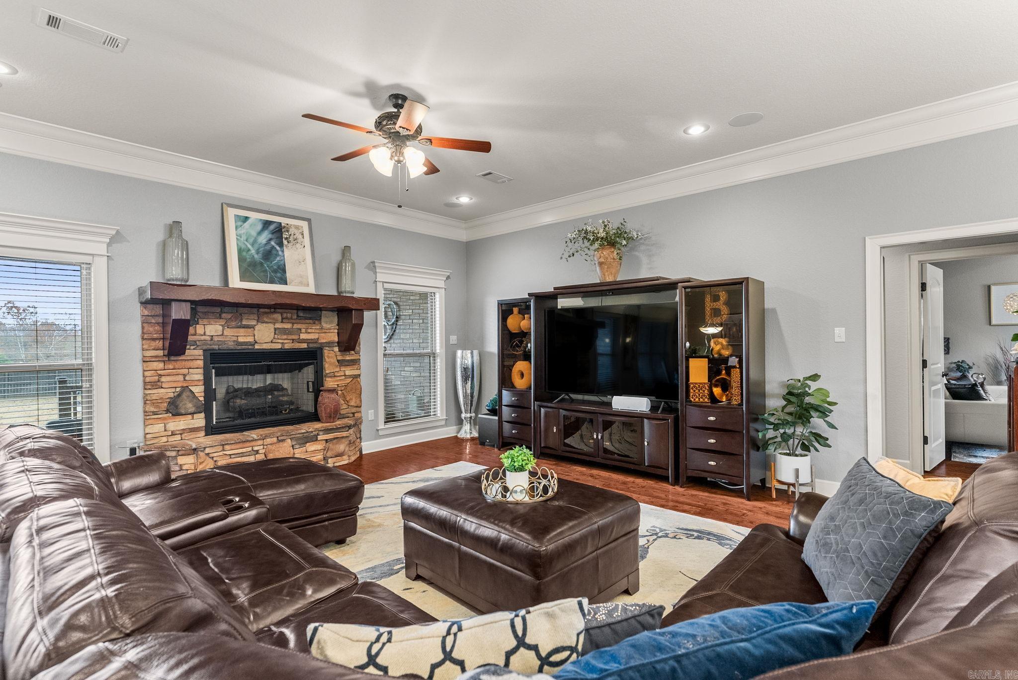 SPRINGHILL VALLEY ESTATES - Residential