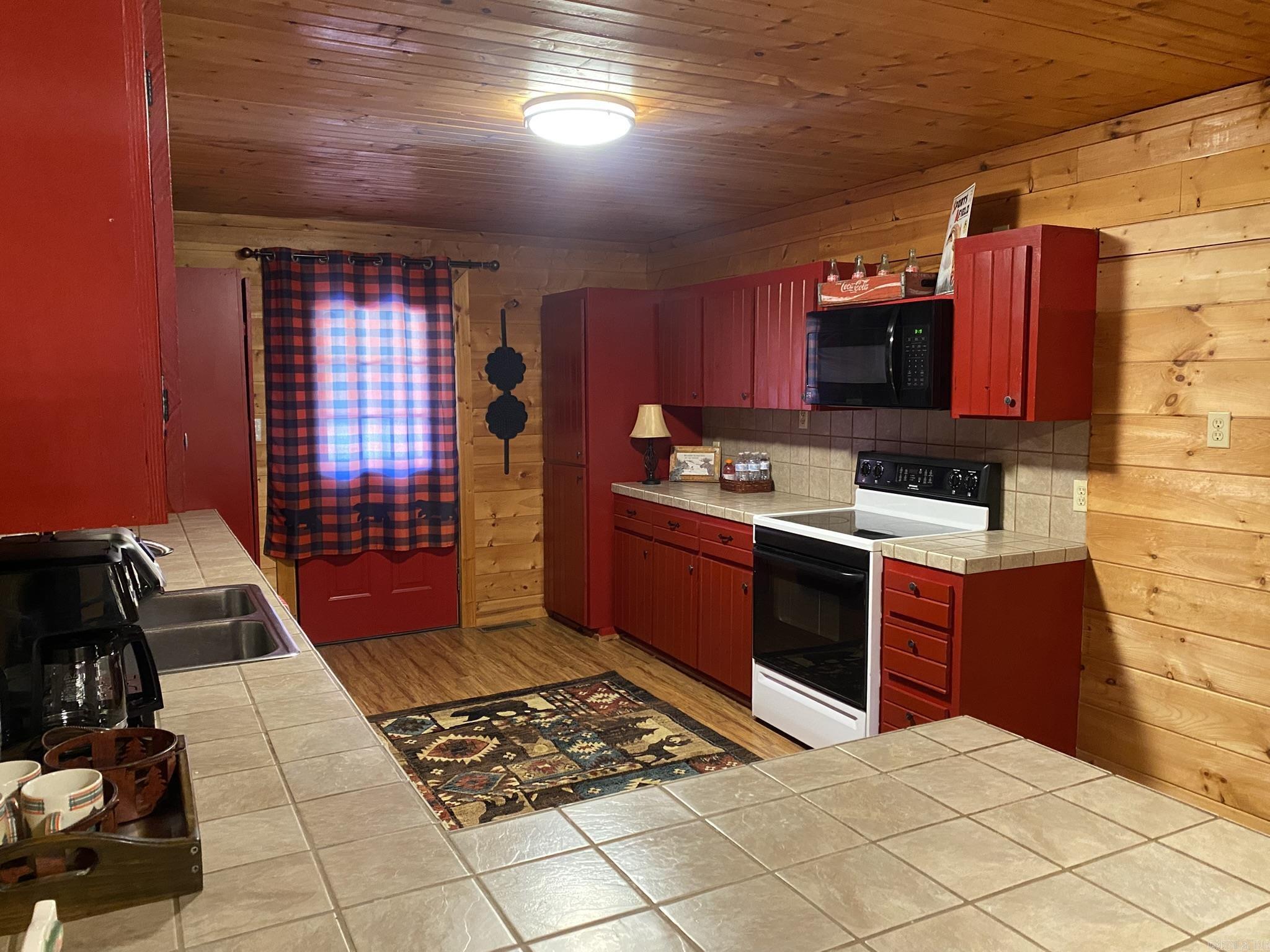 White River Estates - Residential