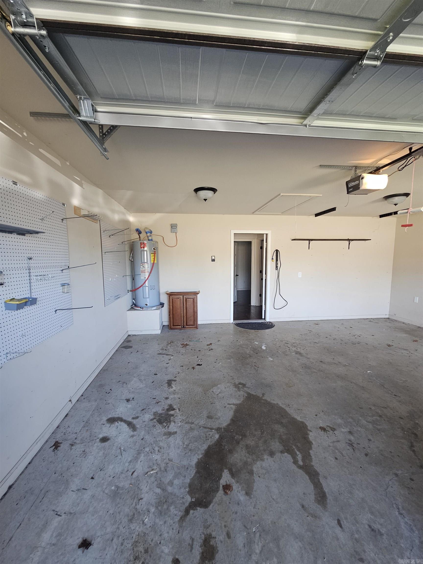 Hickory Springs - Residential Lease