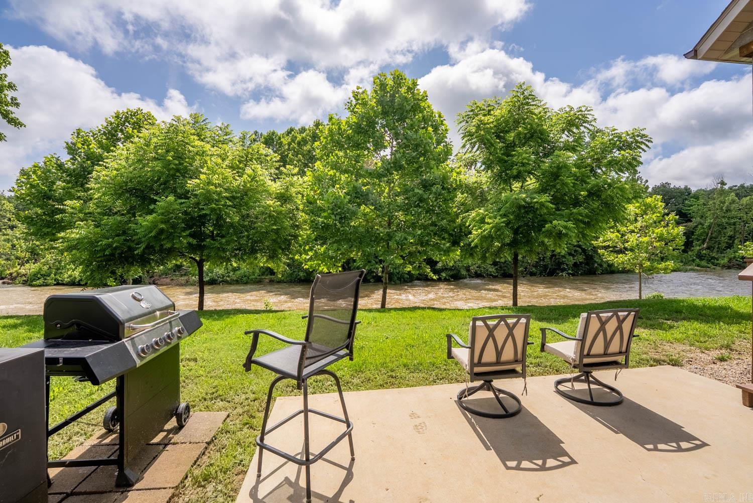 SPRING RIVER LANDING - Residential
