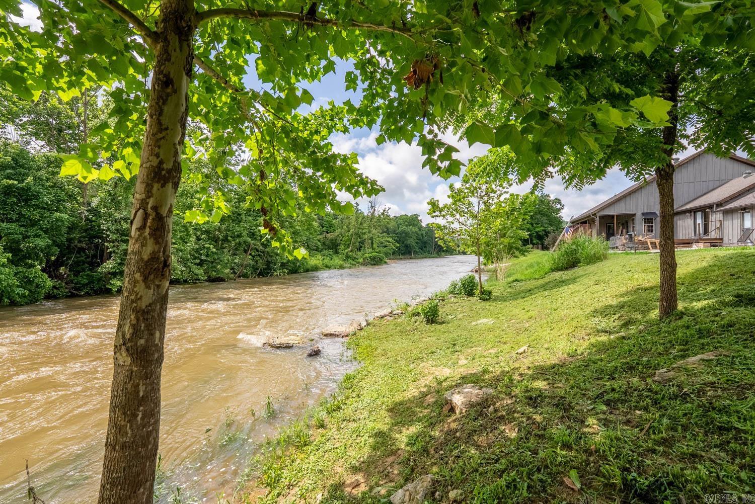 SPRING RIVER LANDING - Residential