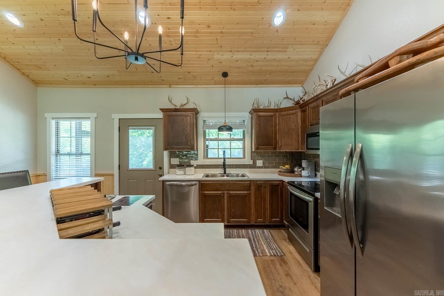SPRING RIVER LANDING - Residential