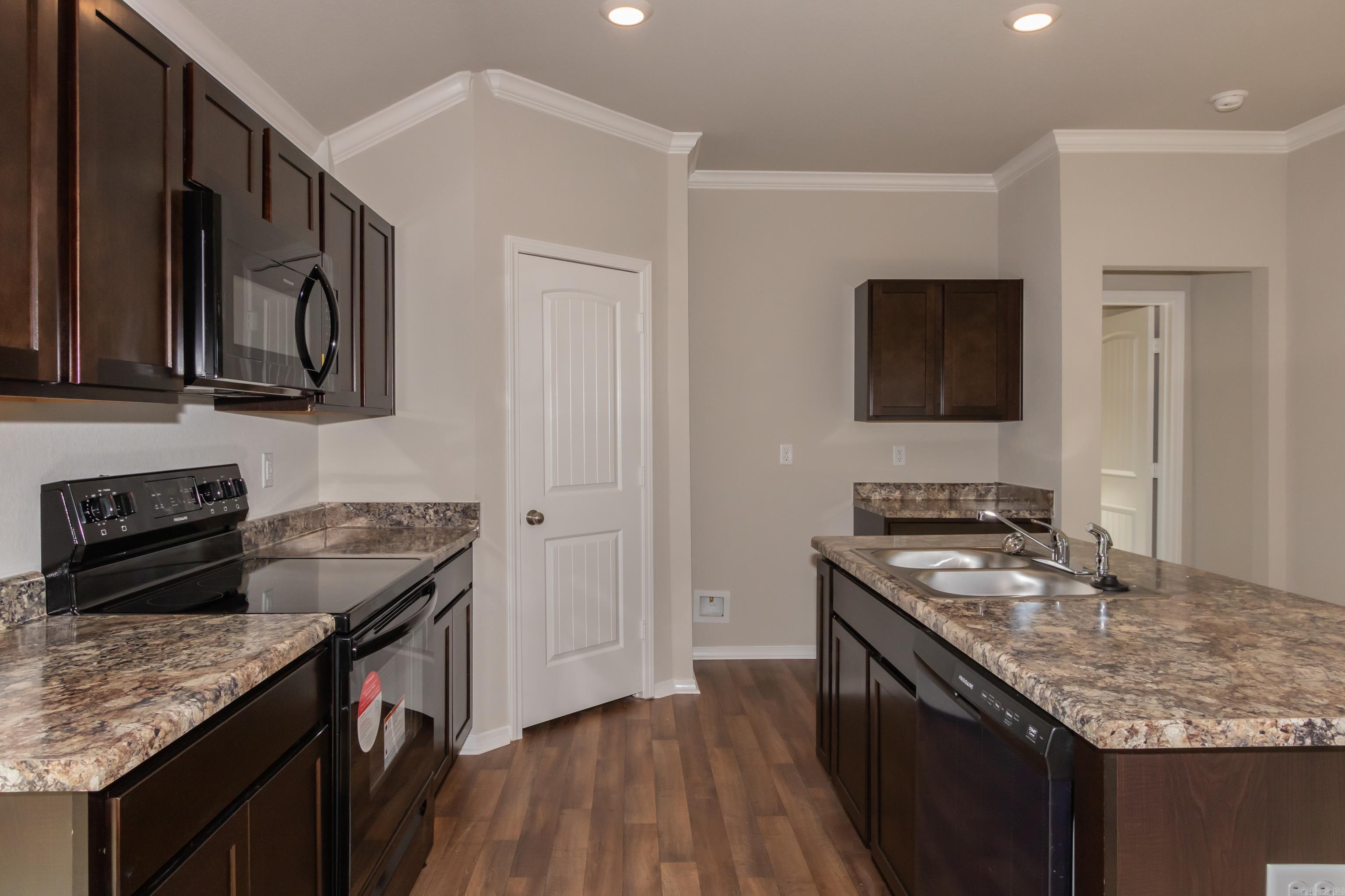 THE MEADOWS - Residential