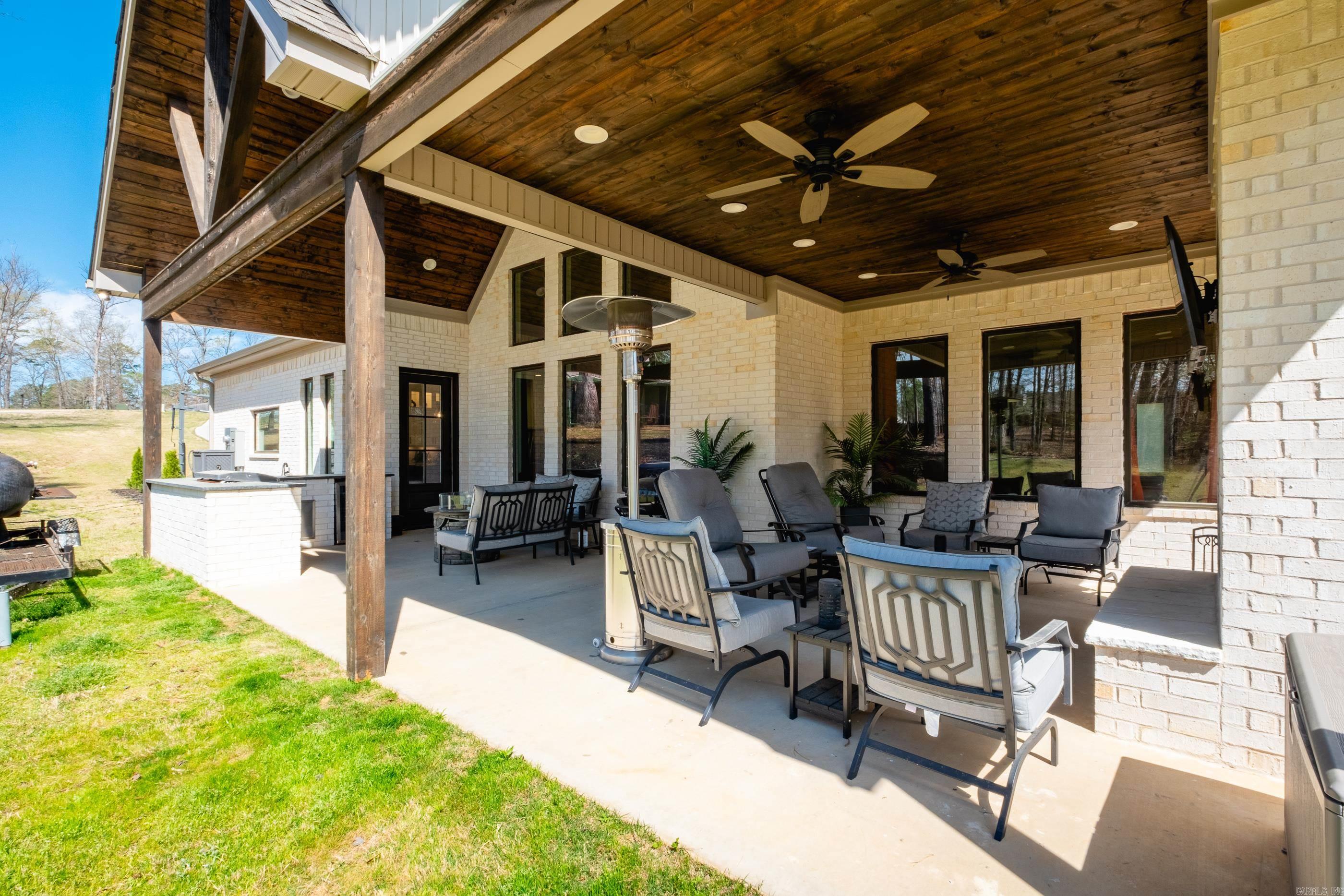 WINDS OF OSAGE - Residential