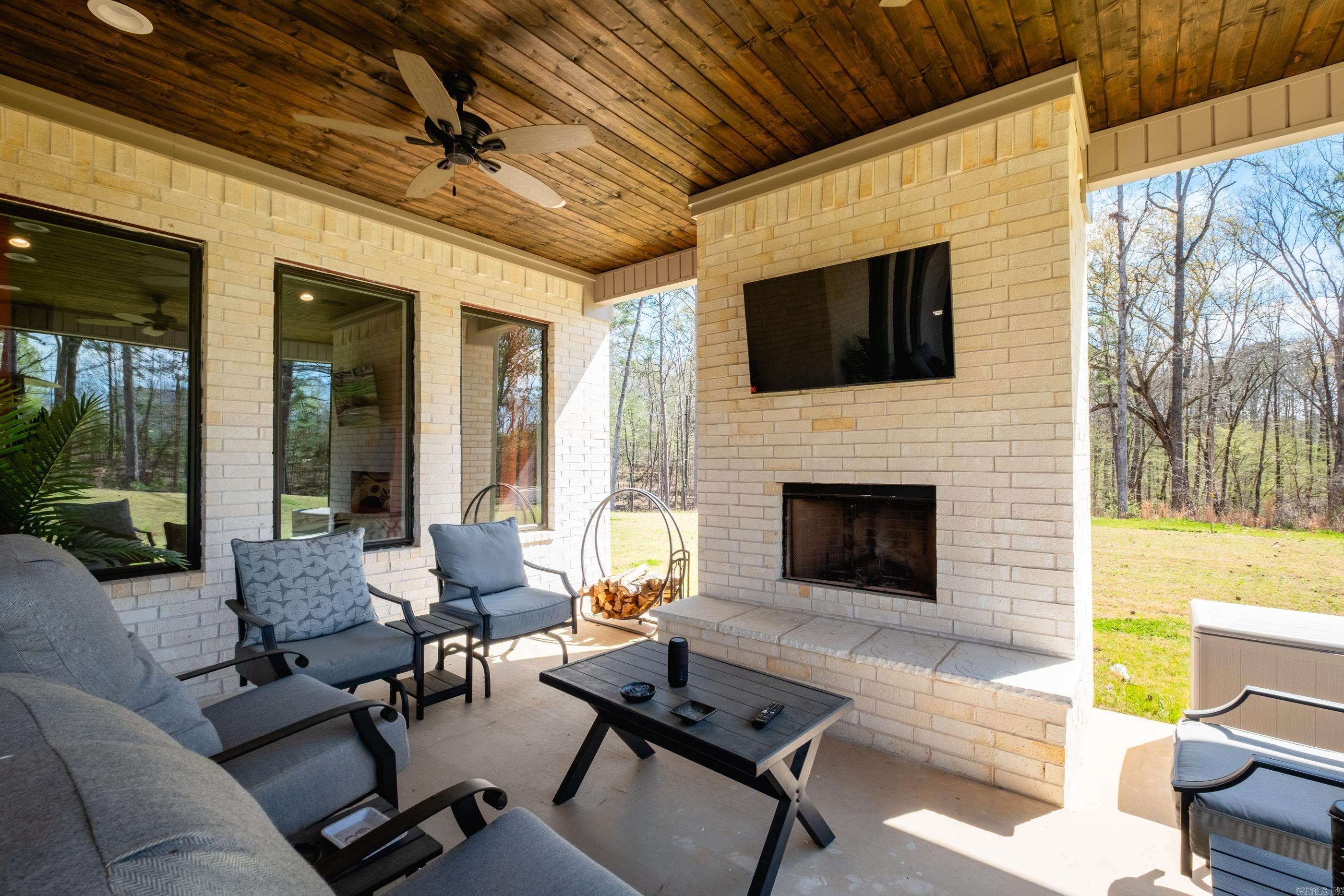 WINDS OF OSAGE - Residential