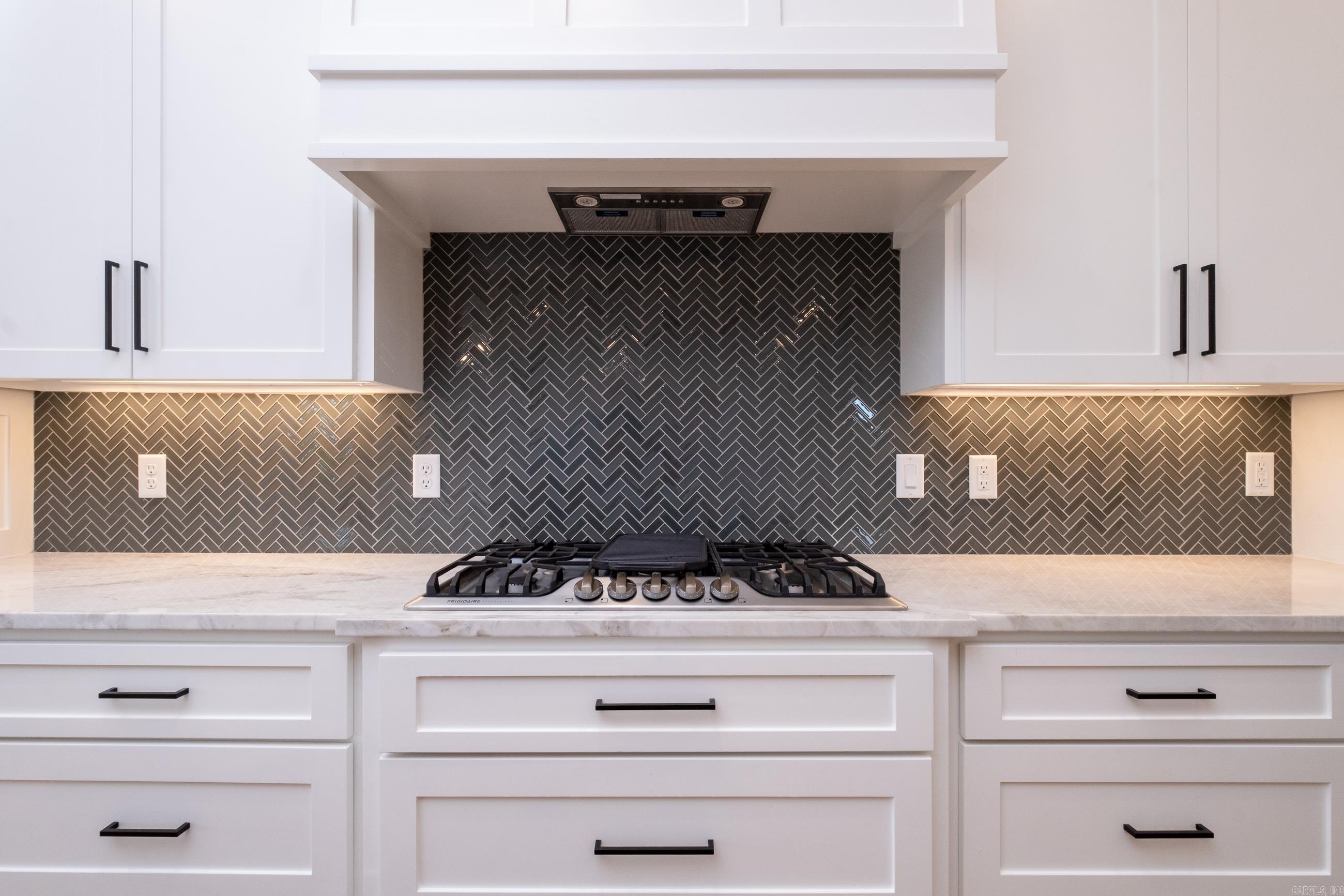 CHENAL VALLEY "FALSTONE COURT" - Residential