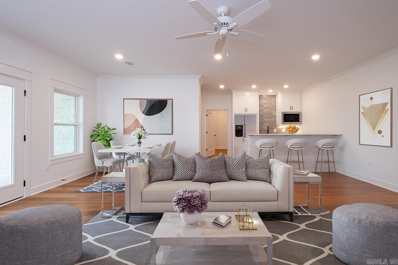 CHENAL VALLEY "FALSTONE COURT" - Residential