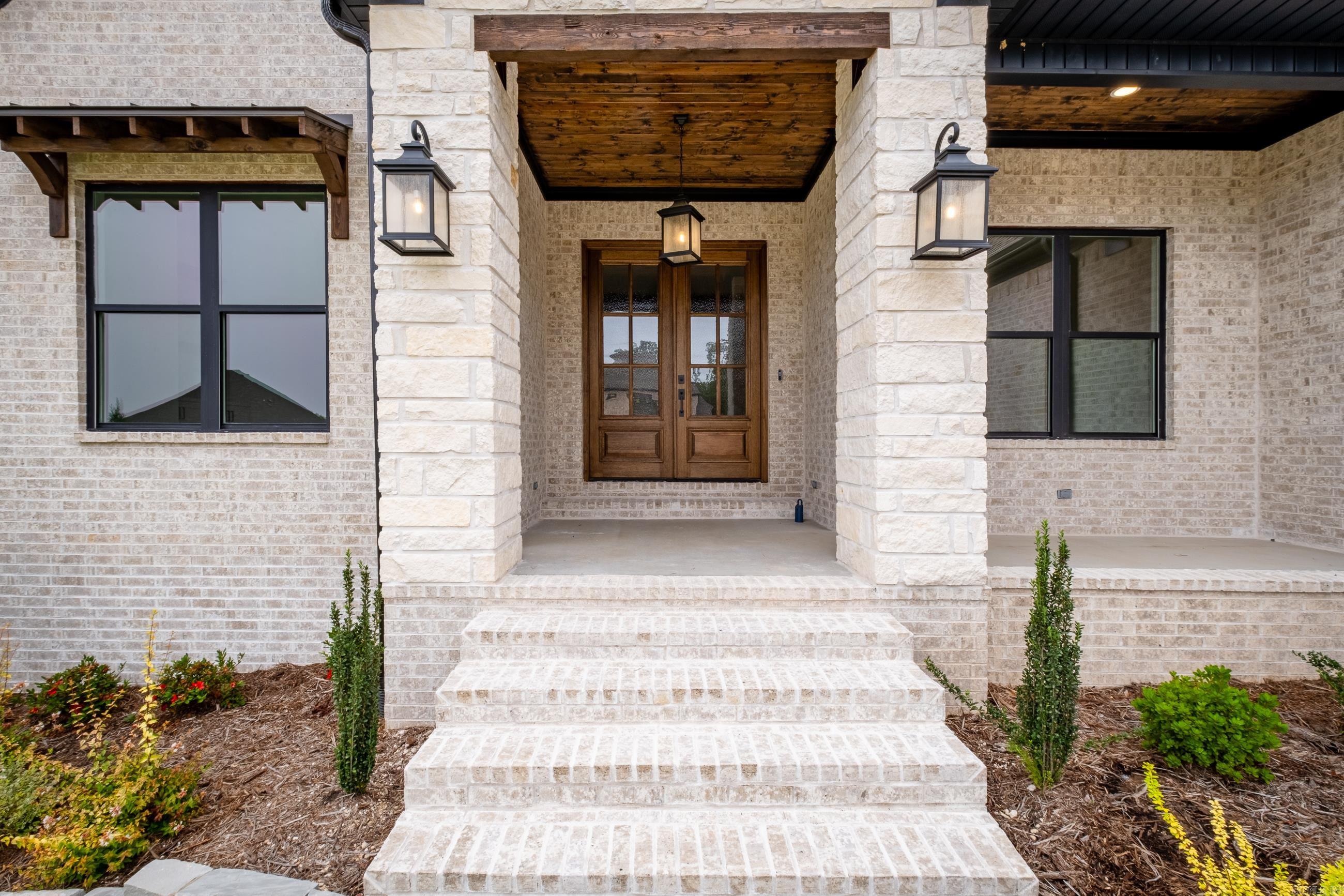 CHENAL VALLEY "FALSTONE COURT" - Residential