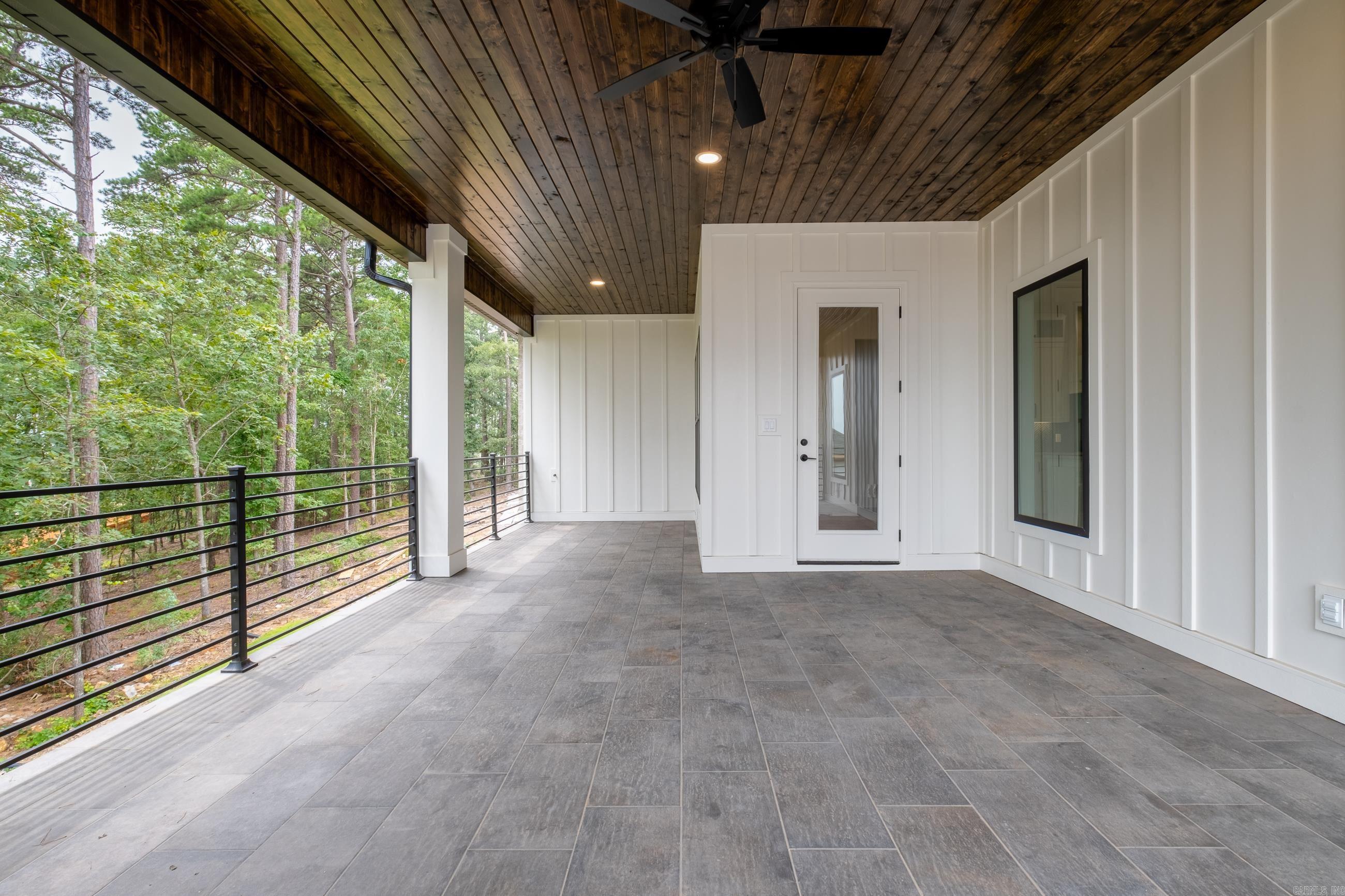 CHENAL VALLEY "FALSTONE COURT" - Residential