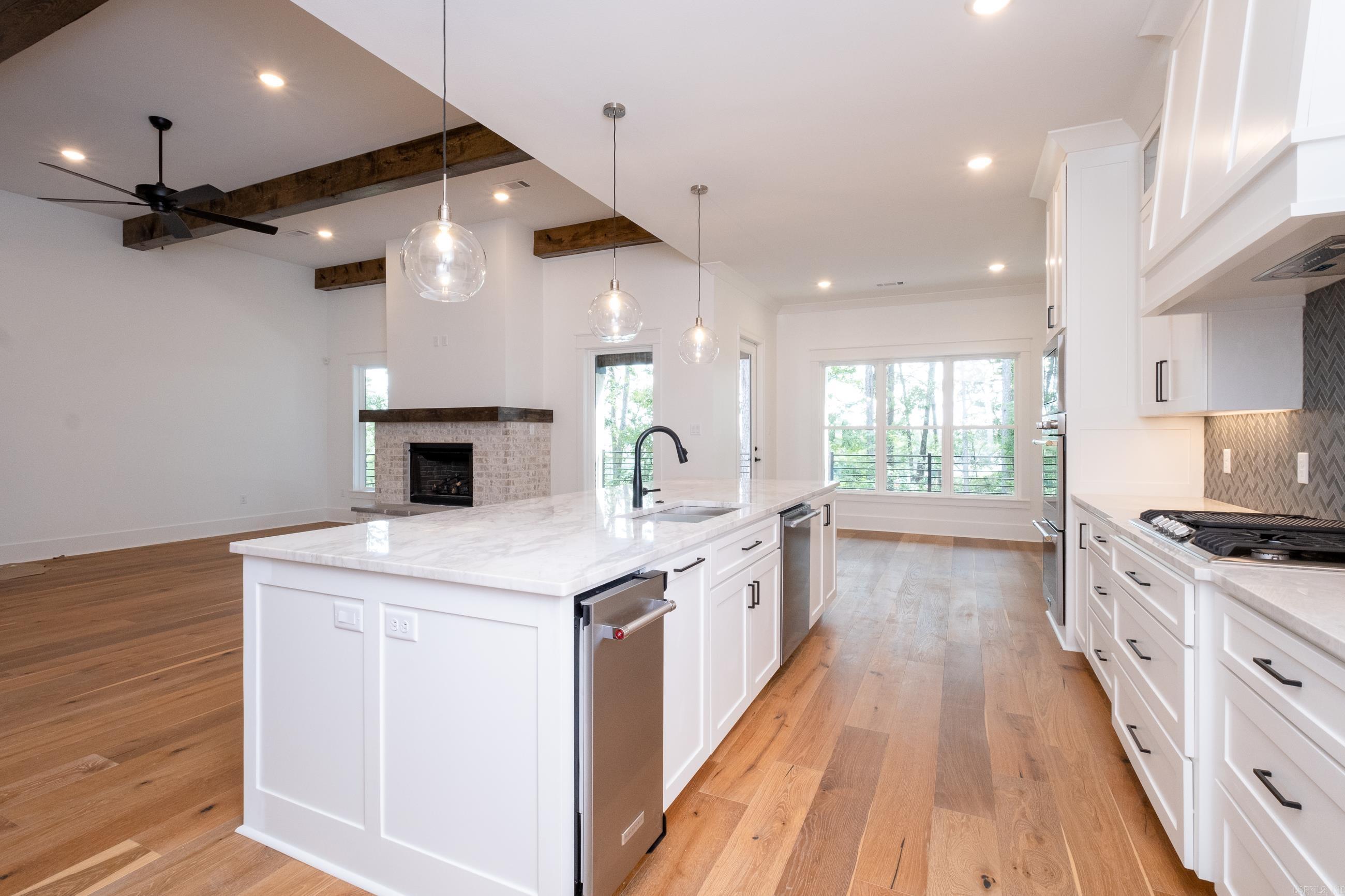 CHENAL VALLEY "FALSTONE COURT" - Residential