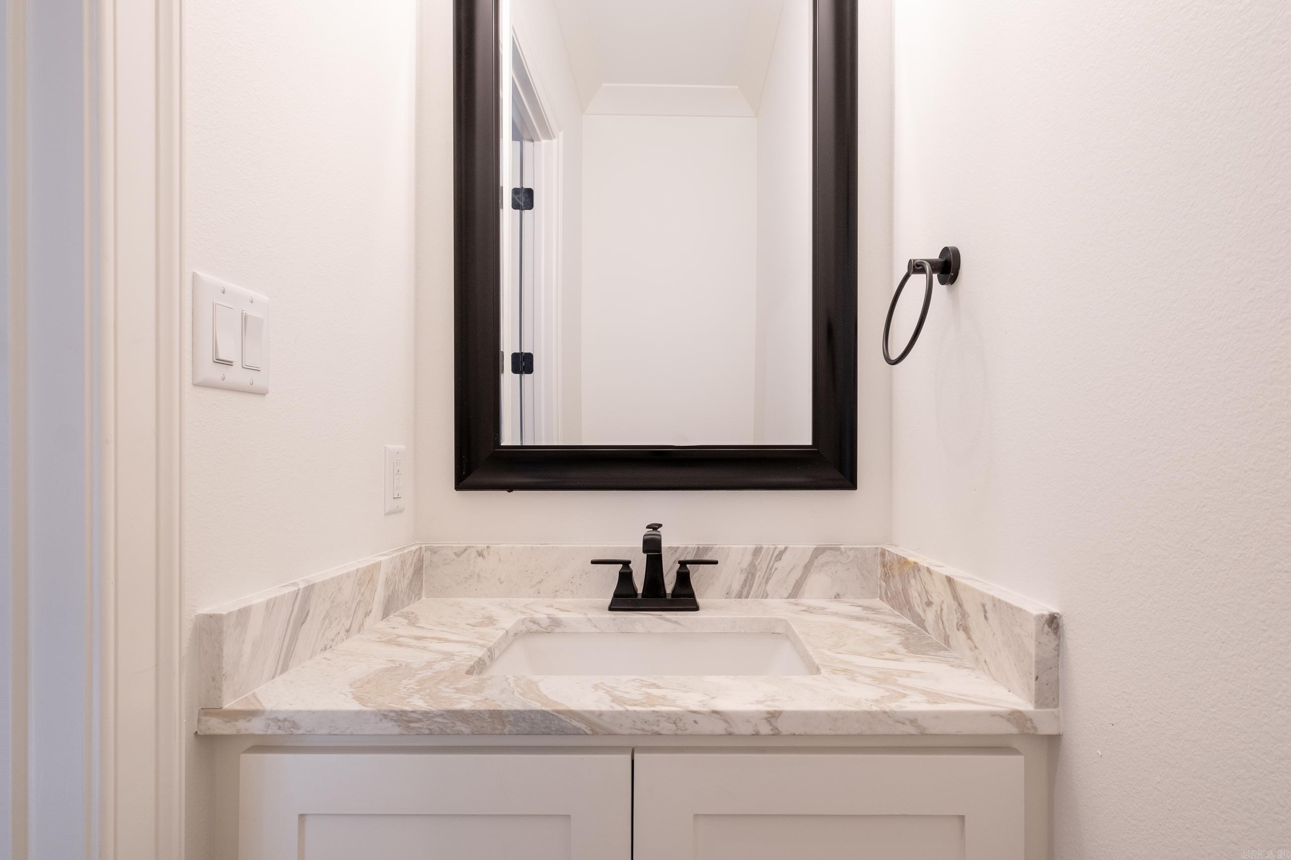 CHENAL VALLEY "FALSTONE COURT" - Residential