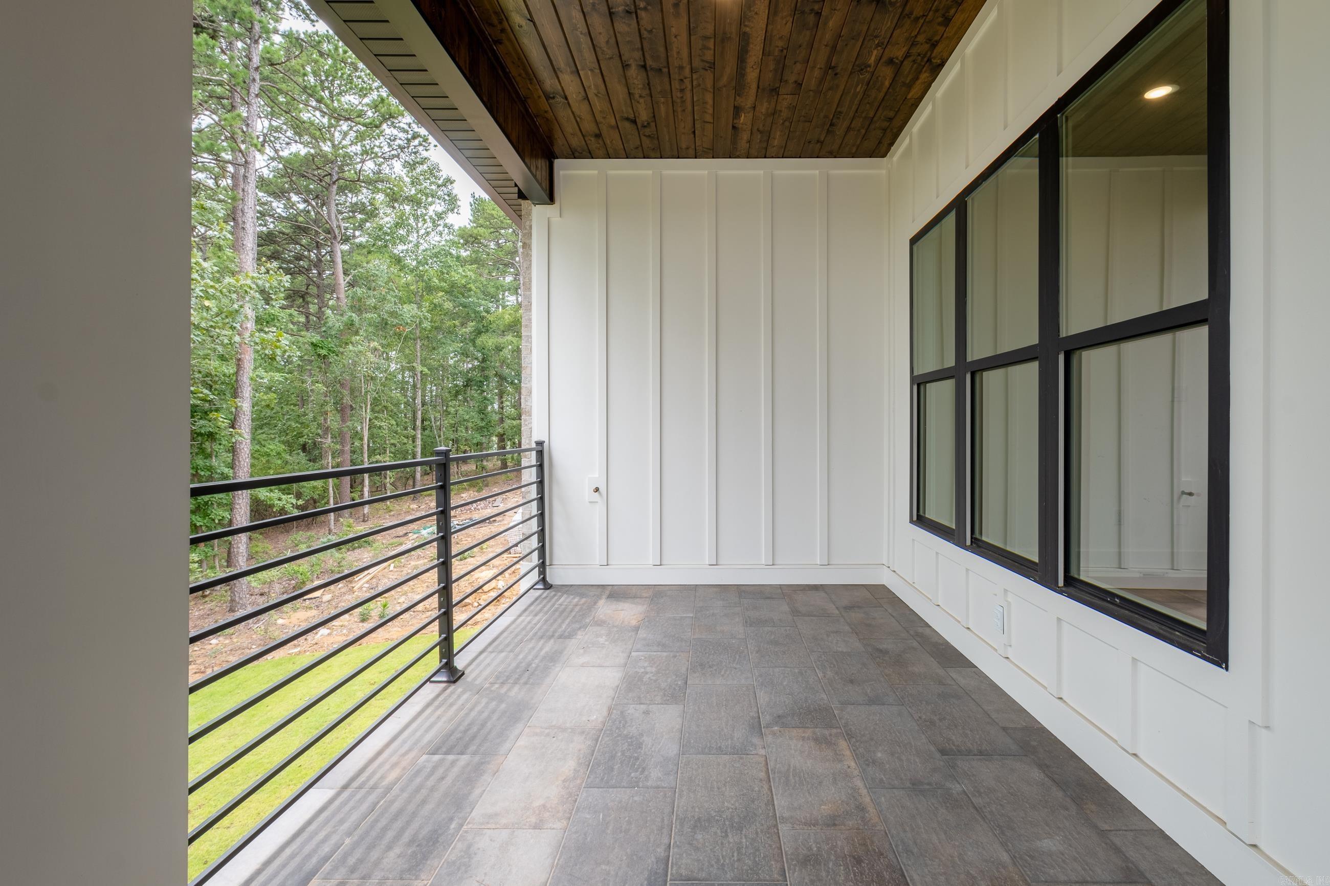 CHENAL VALLEY "FALSTONE COURT" - Residential