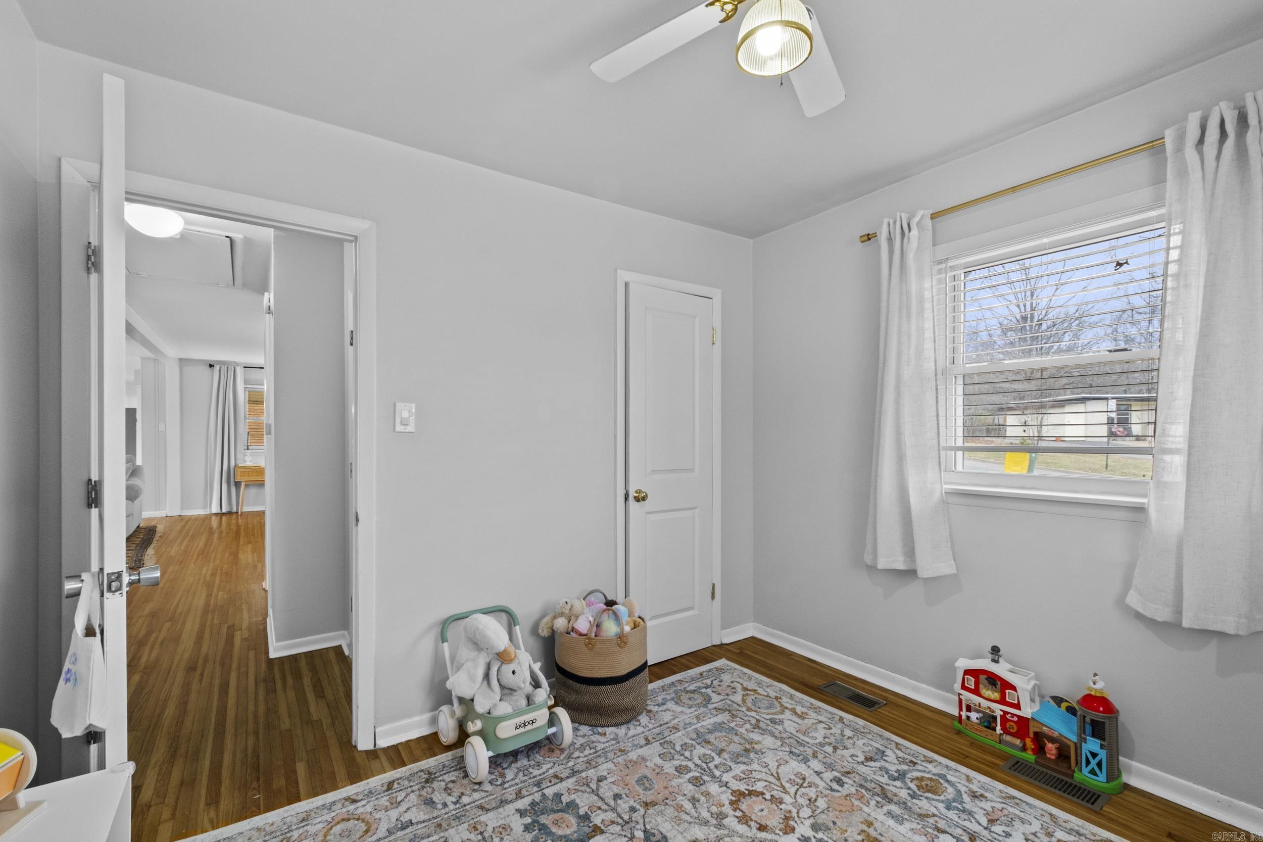 QUEEN MANOR ADDN - Residential