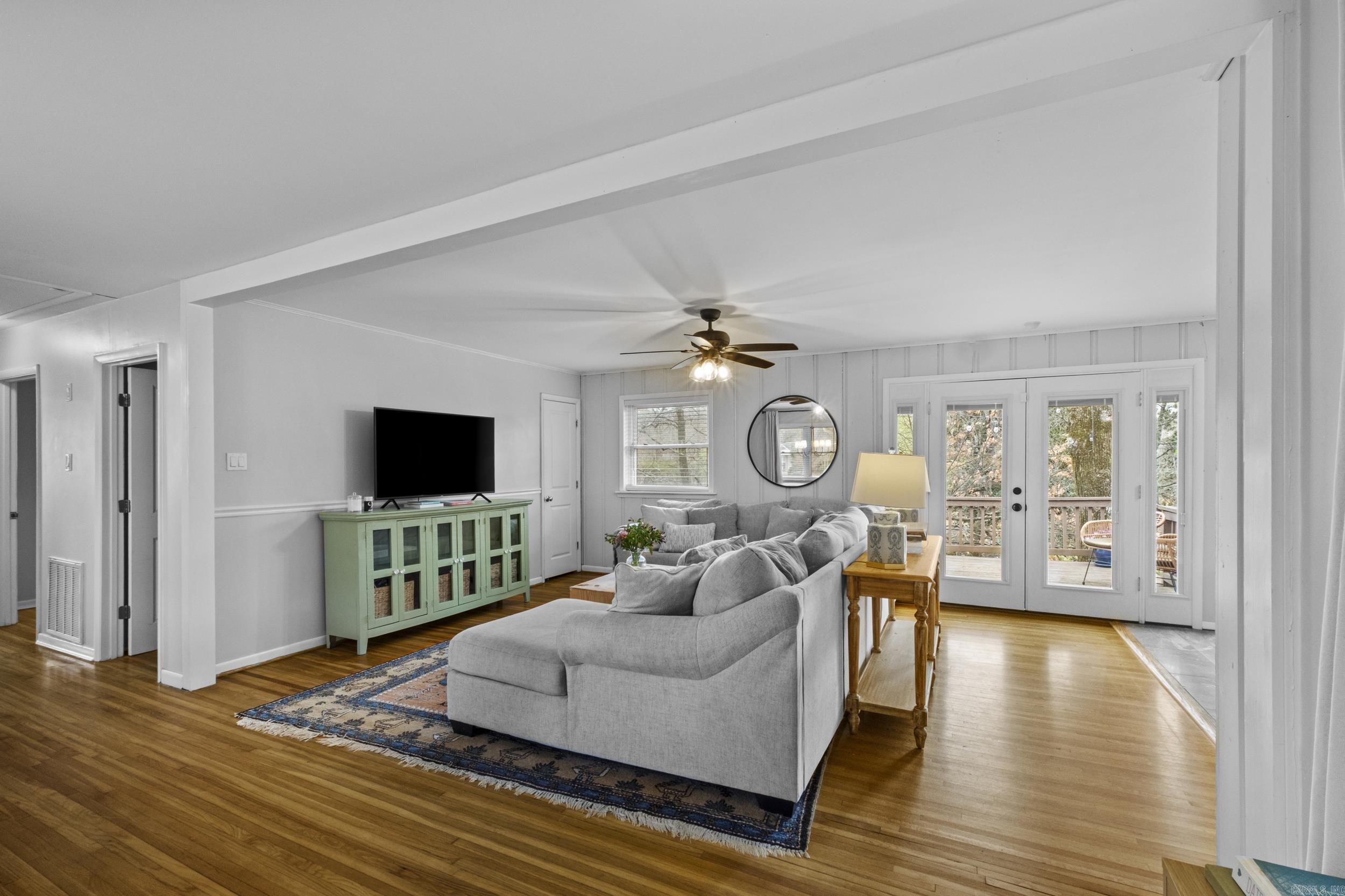 QUEEN MANOR ADDN - Residential