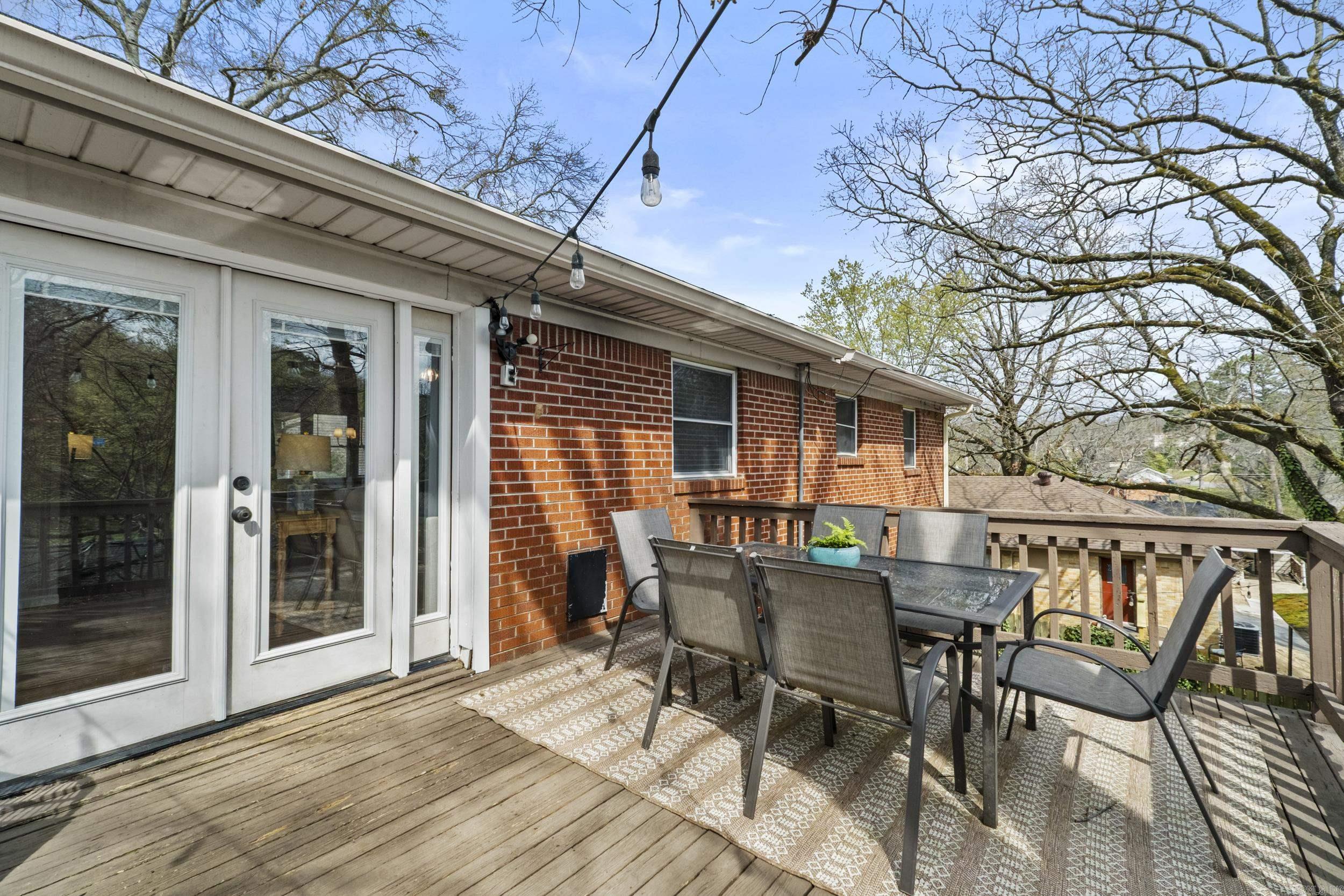 QUEEN MANOR ADDN - Residential