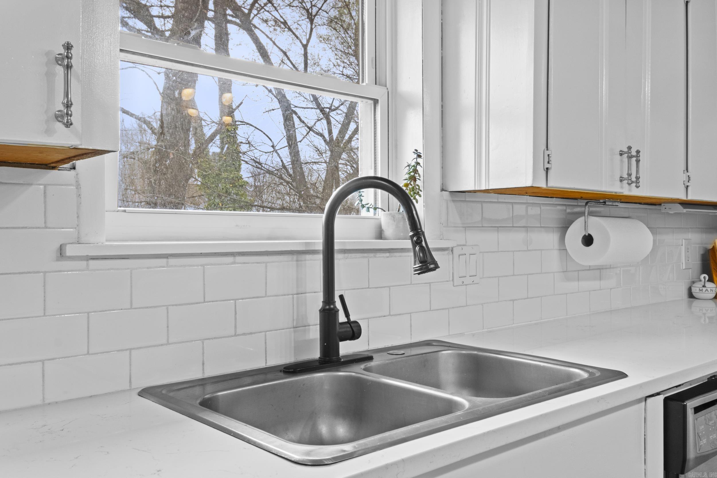 QUEEN MANOR ADDN - Residential