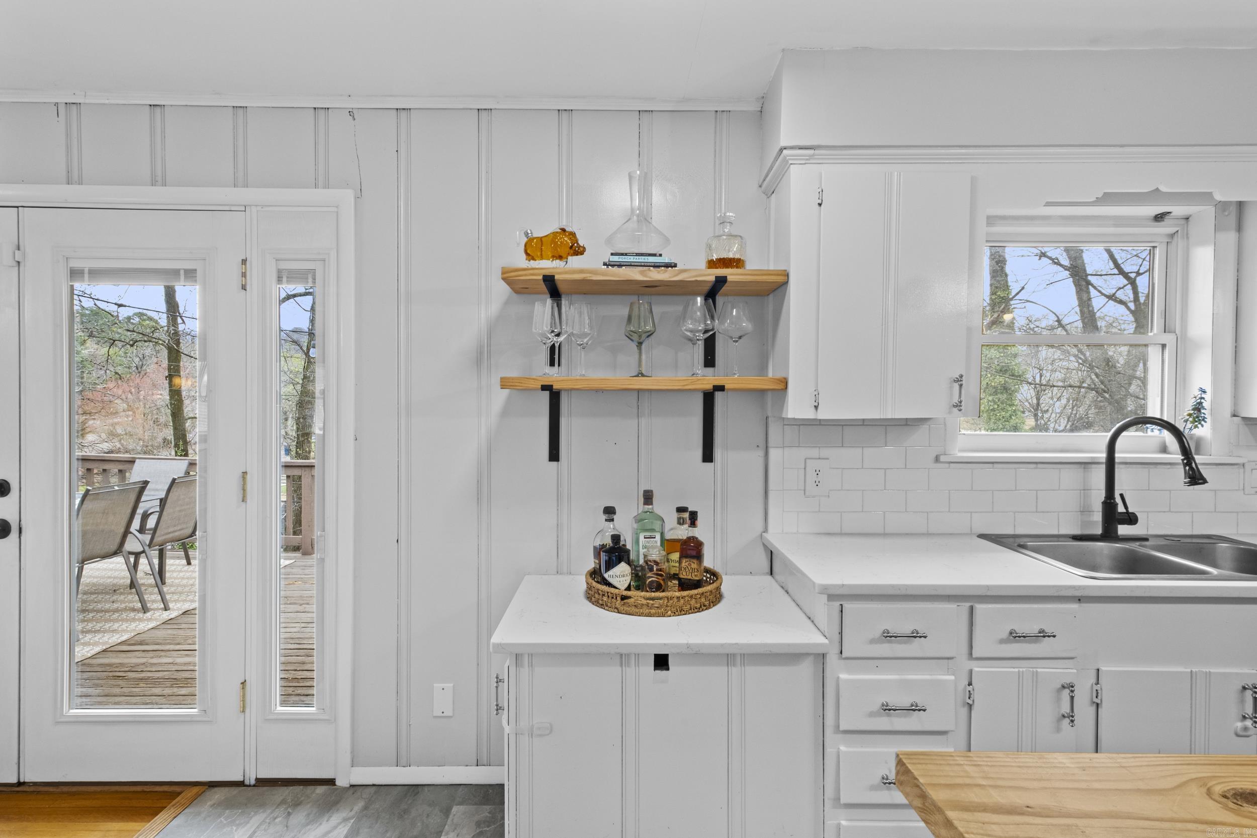 QUEEN MANOR ADDN - Residential