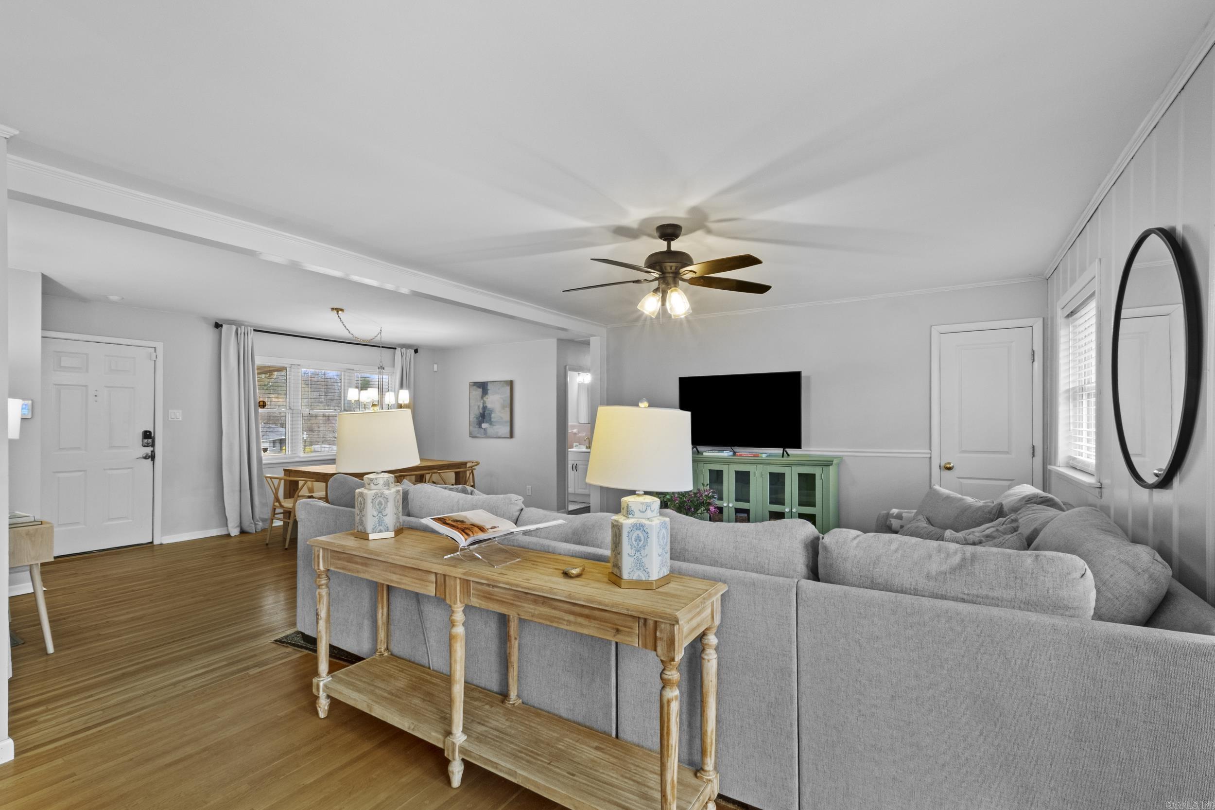 QUEEN MANOR ADDN - Residential