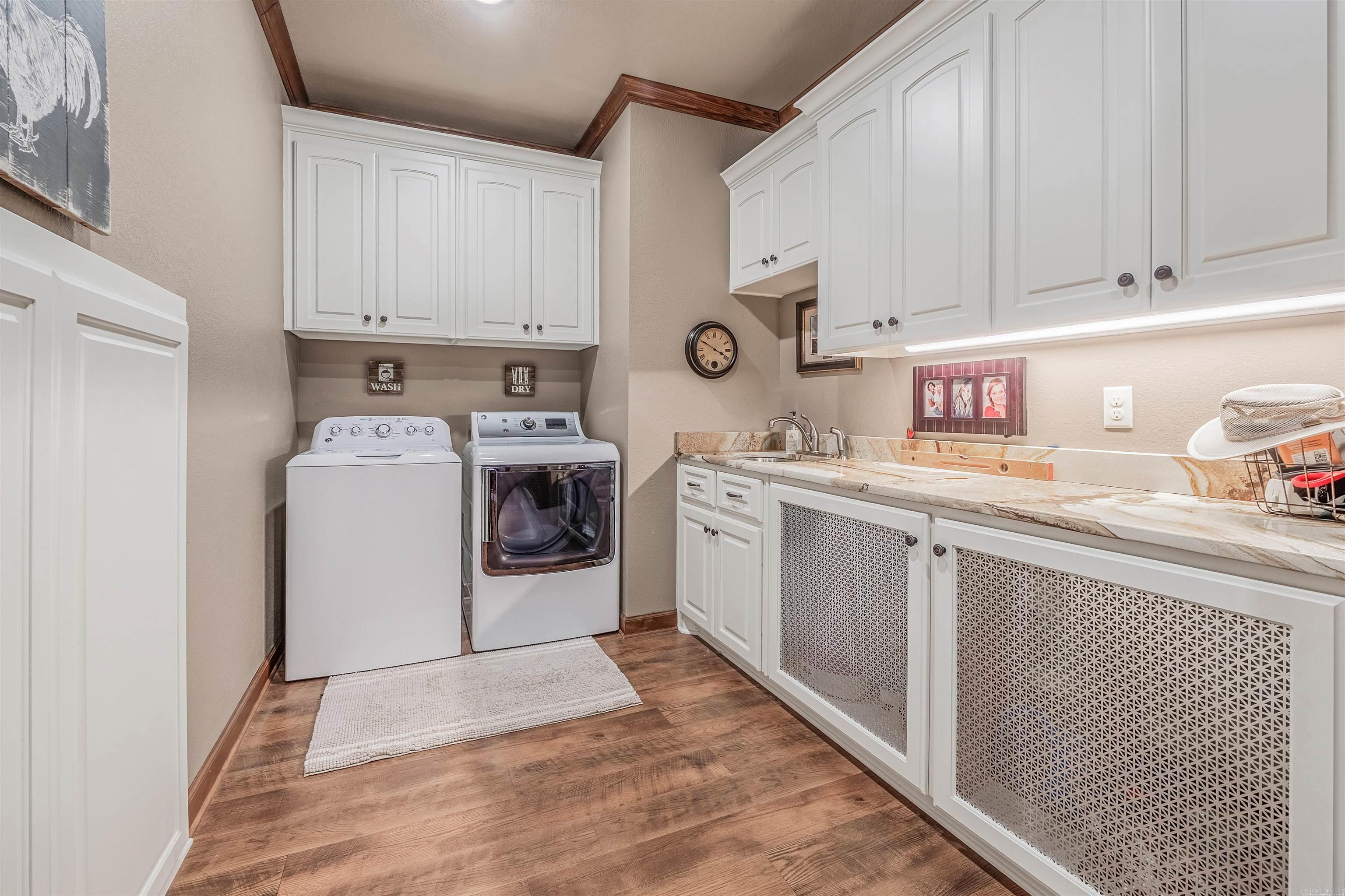 MOUNT TABOR ESTATES - Residential