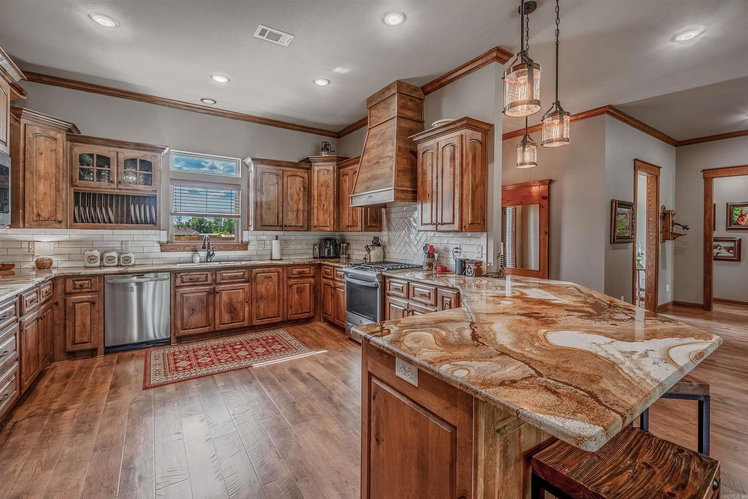 MOUNT TABOR ESTATES - Residential