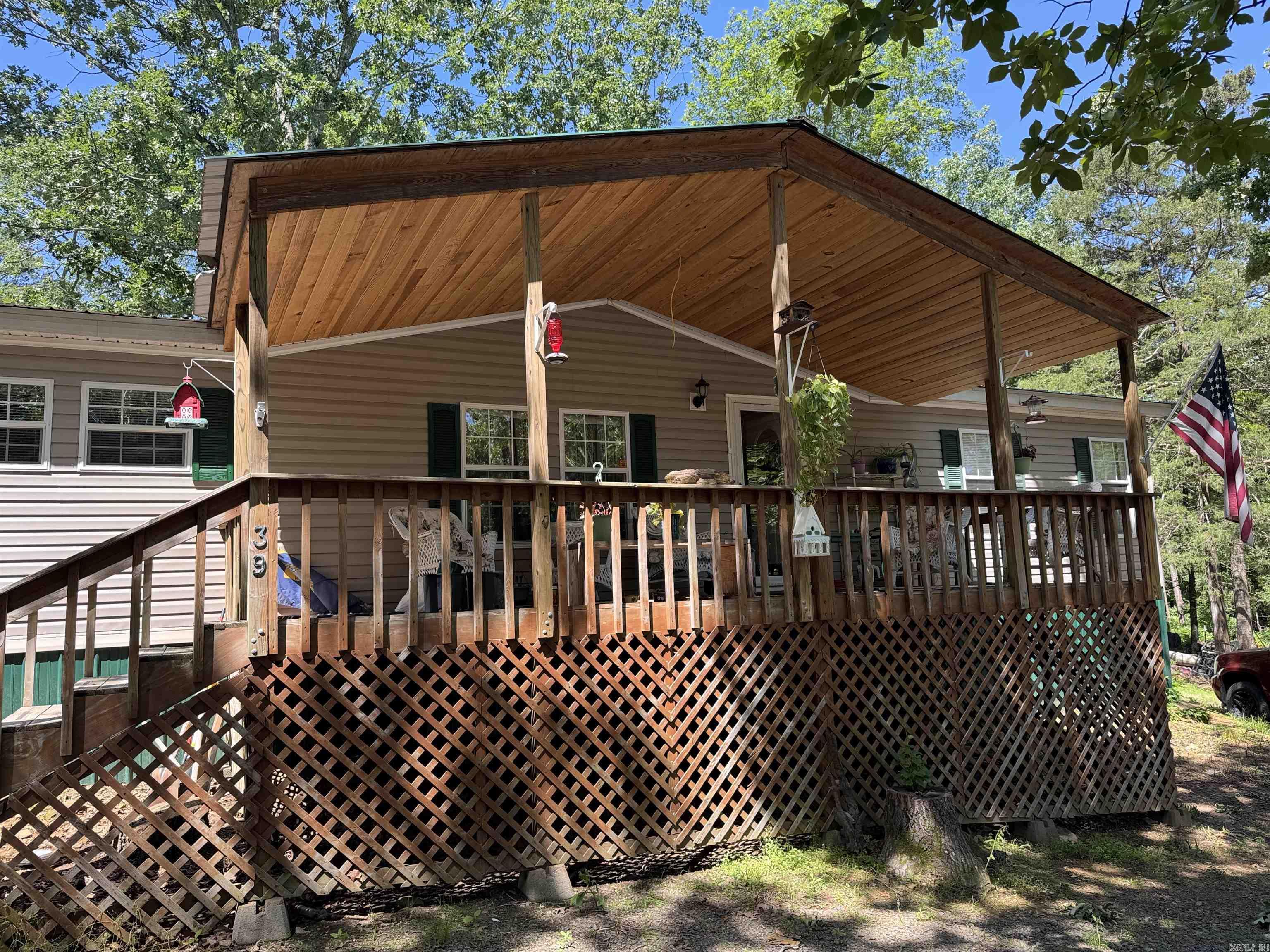 Pine Oaks Villa - Residential