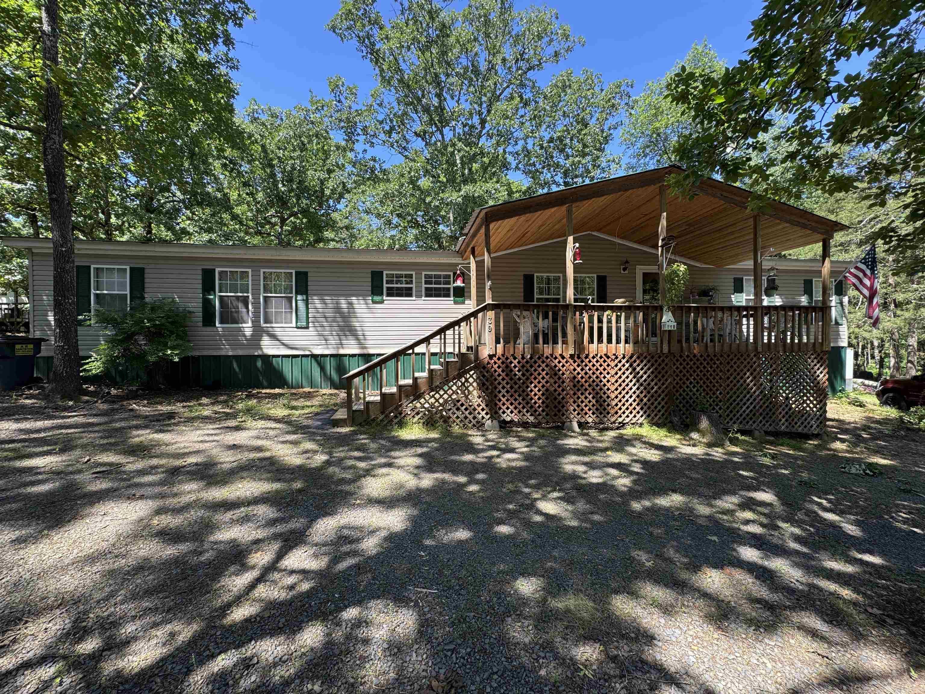 Pine Oaks Villa - Residential