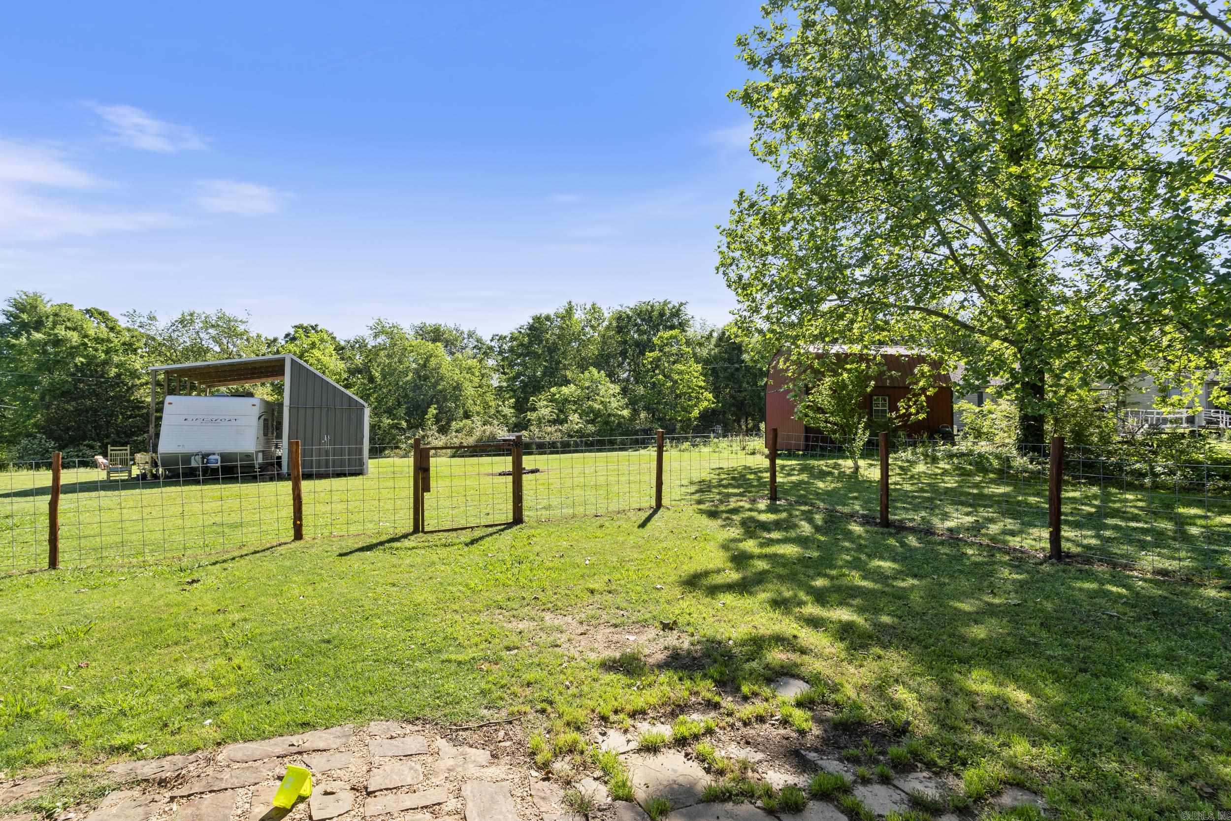 TOMMYTOE - Residential