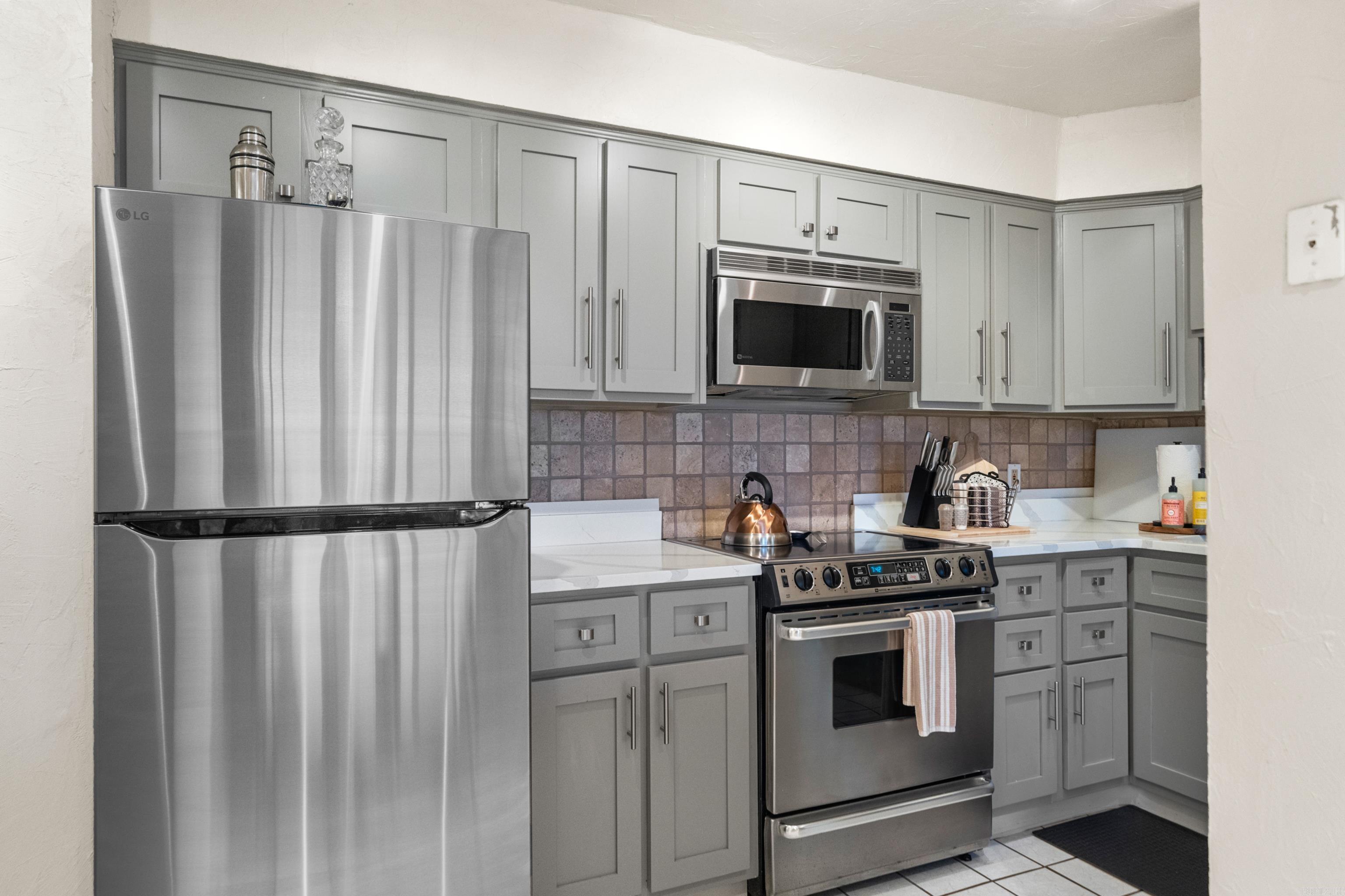 BEACON MANOR HPR - Residential