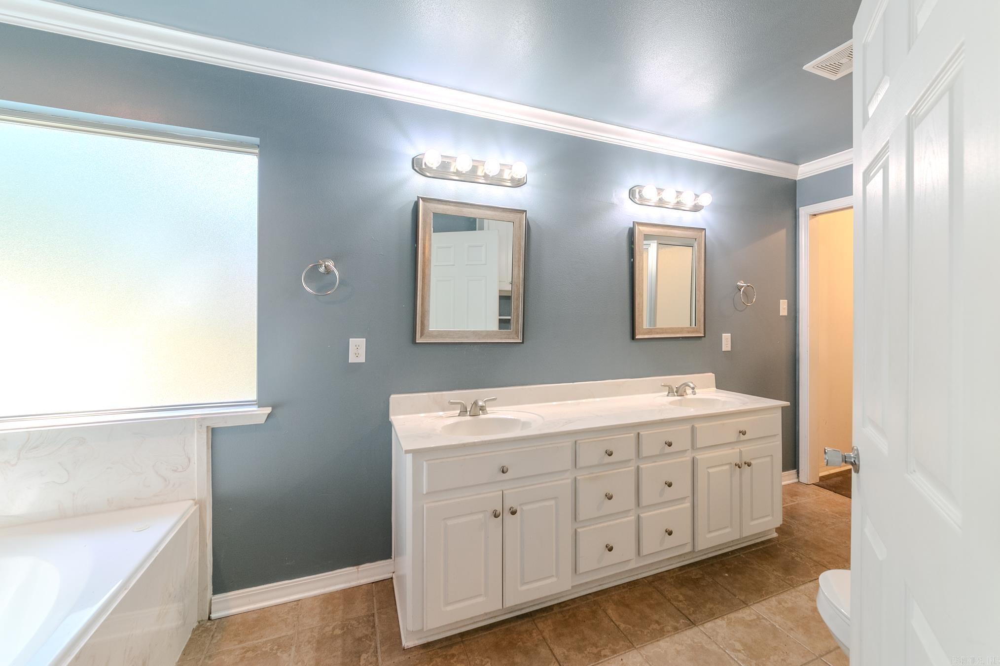 Country Wood - Residential Lease