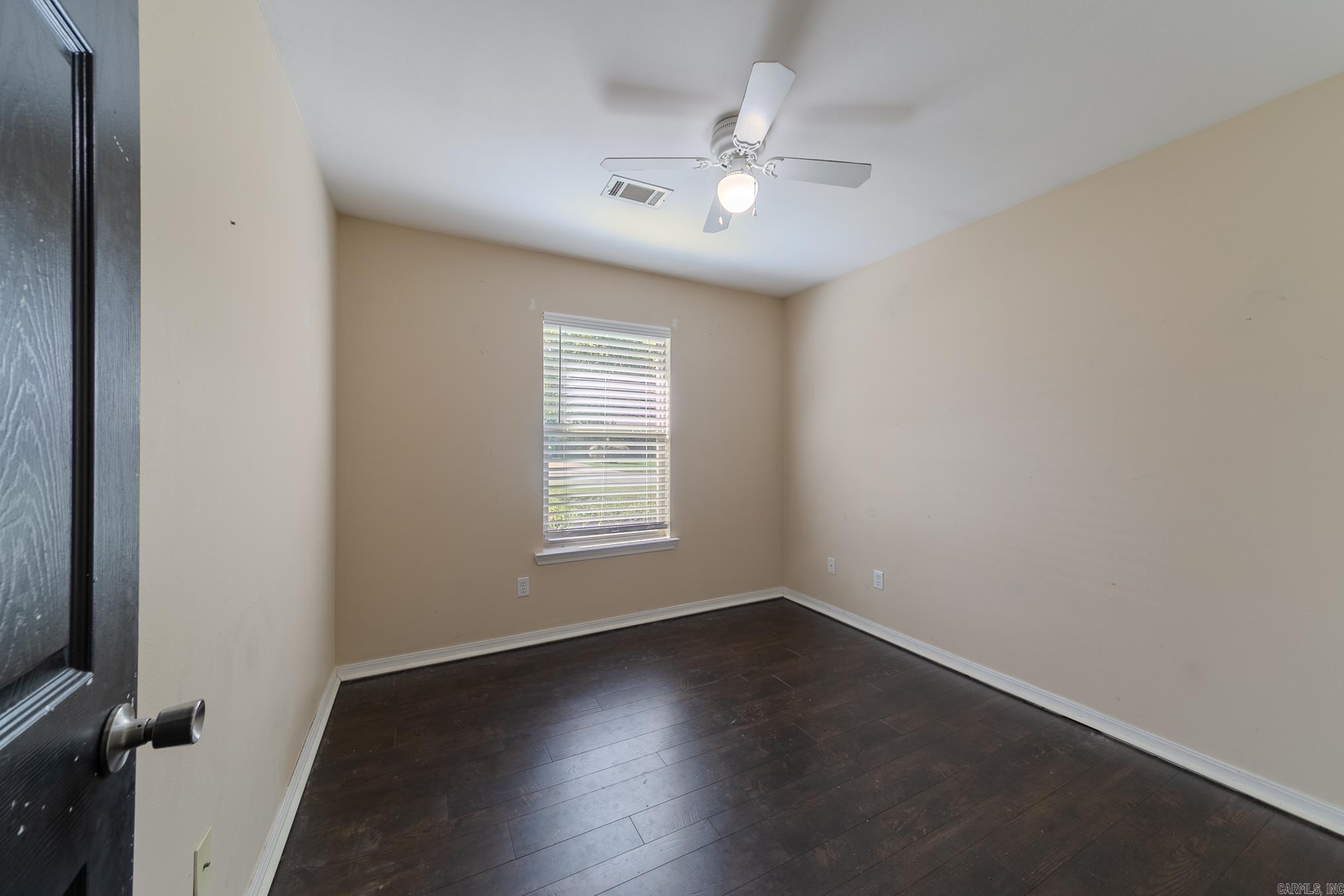 Country Wood - Residential Lease