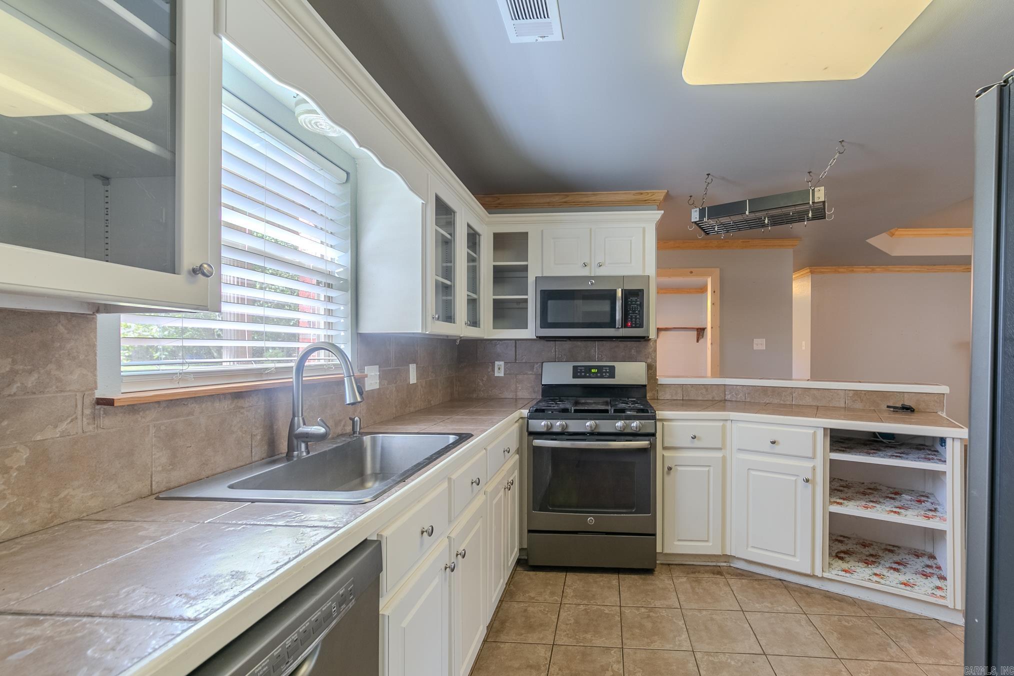 Country Wood - Residential Lease