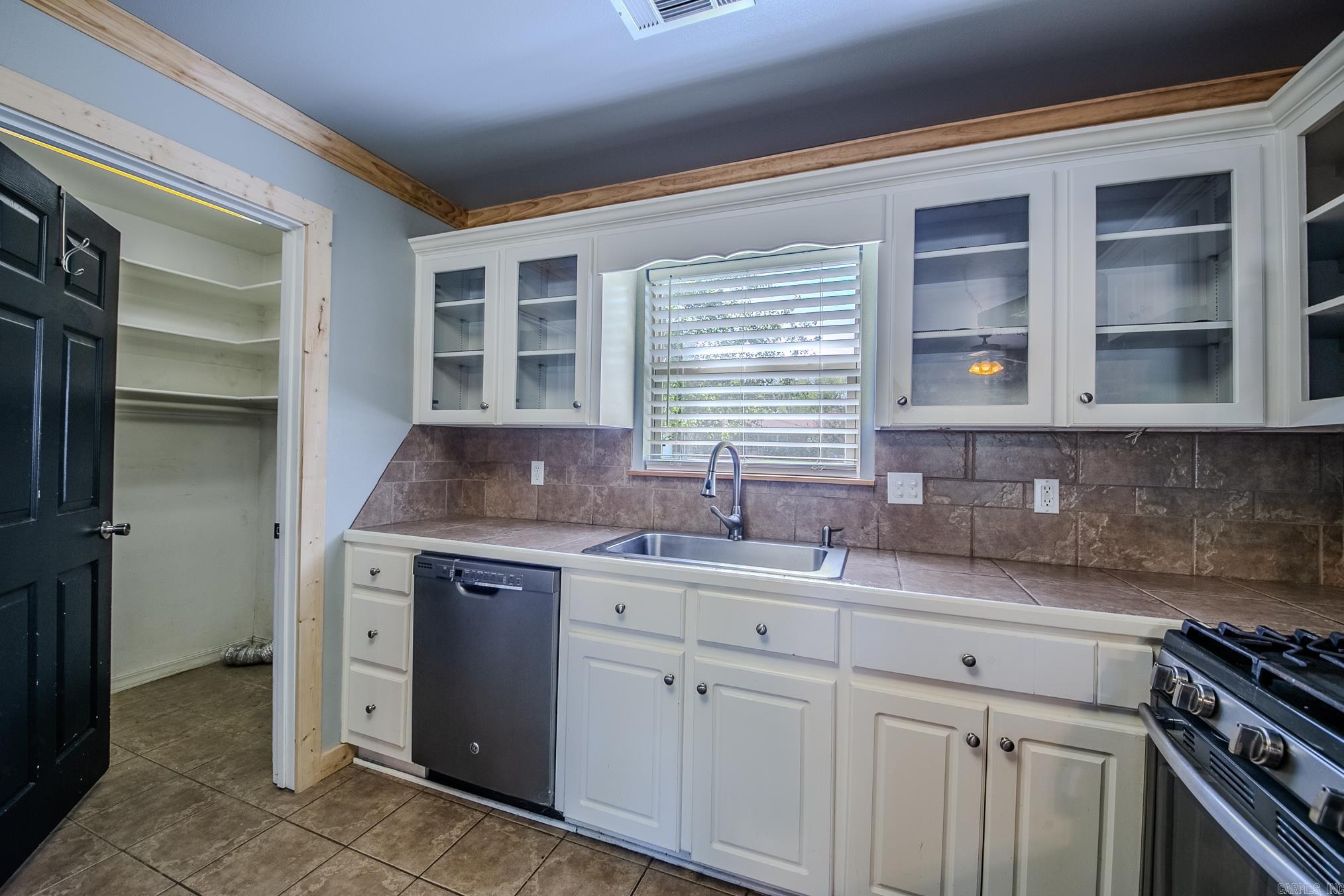 Country Wood - Residential Lease